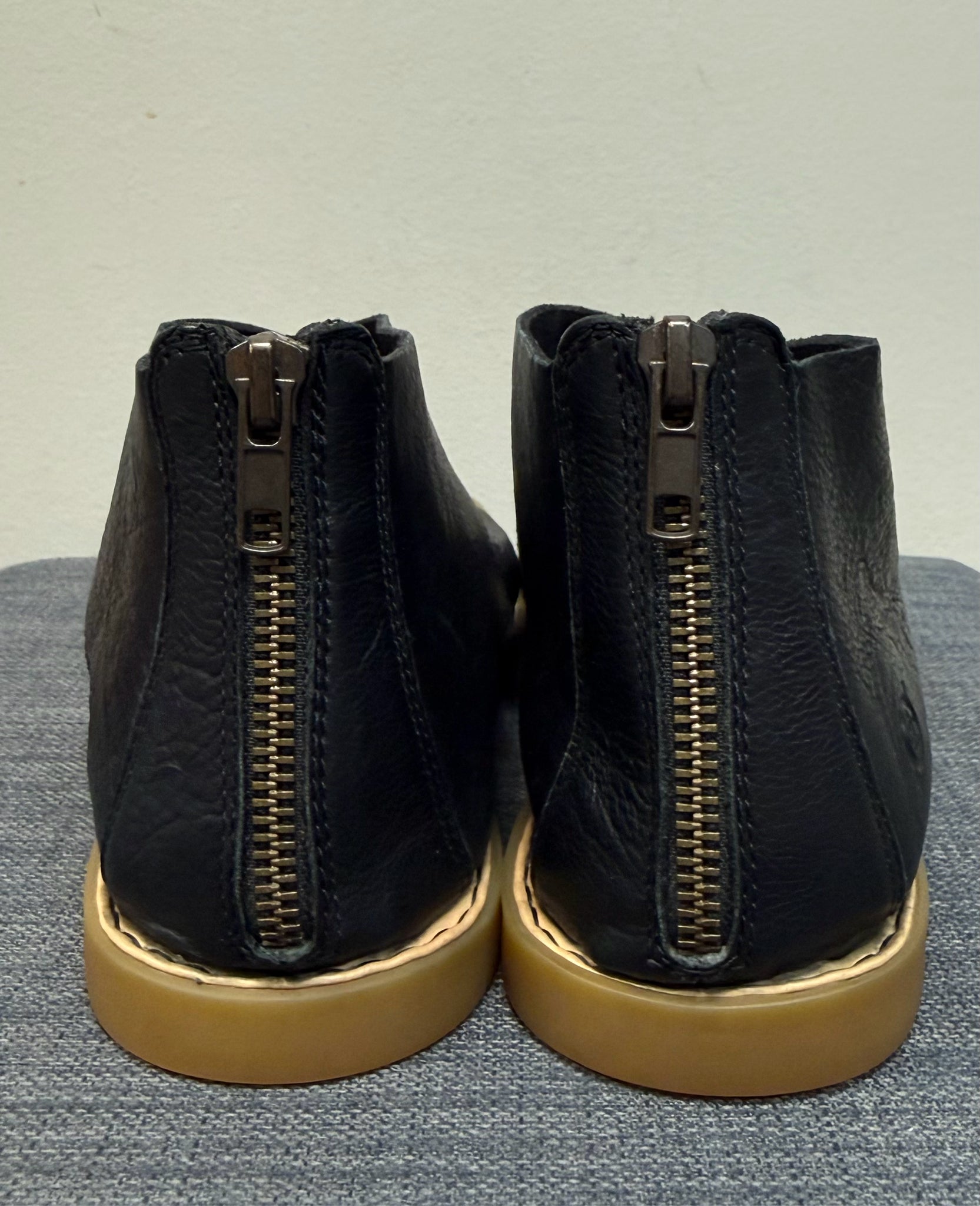 8 BORN Black SHOES