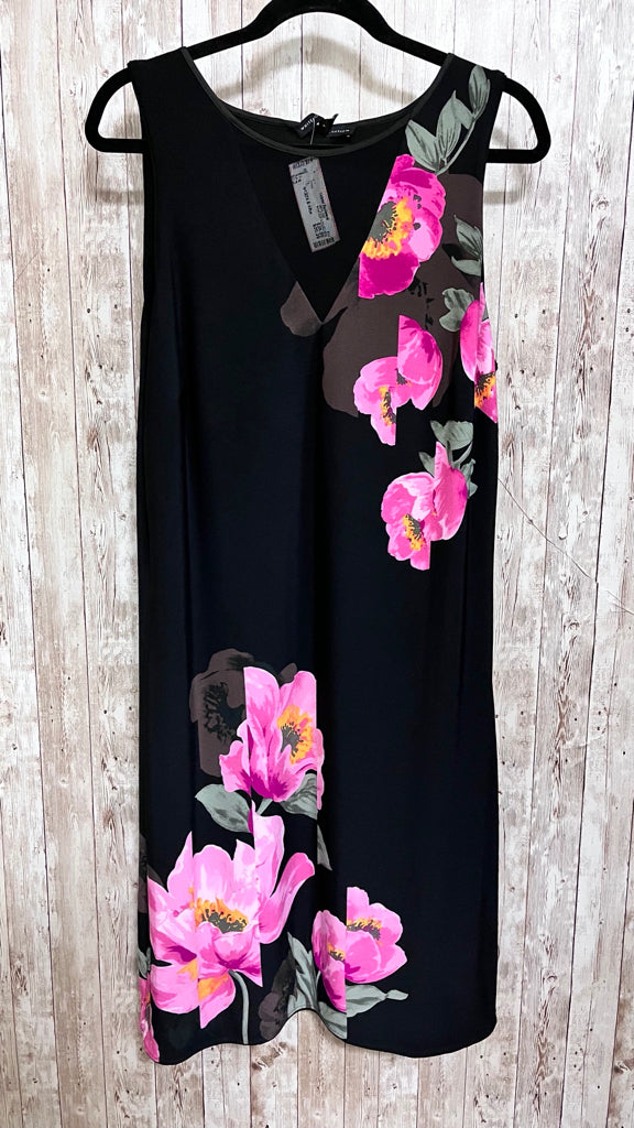 WHITEHOUSE/BLACK MKT Size L BLACK FLORAL Dress