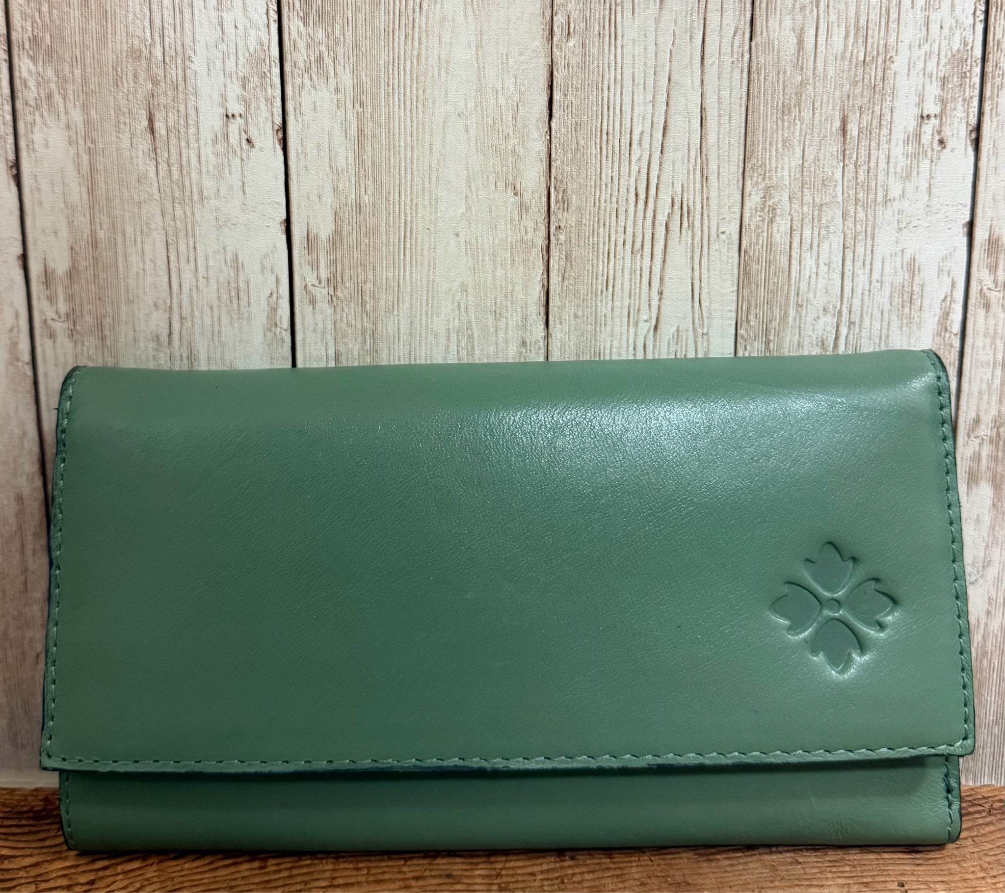 PATRICIA NASH Wallet
