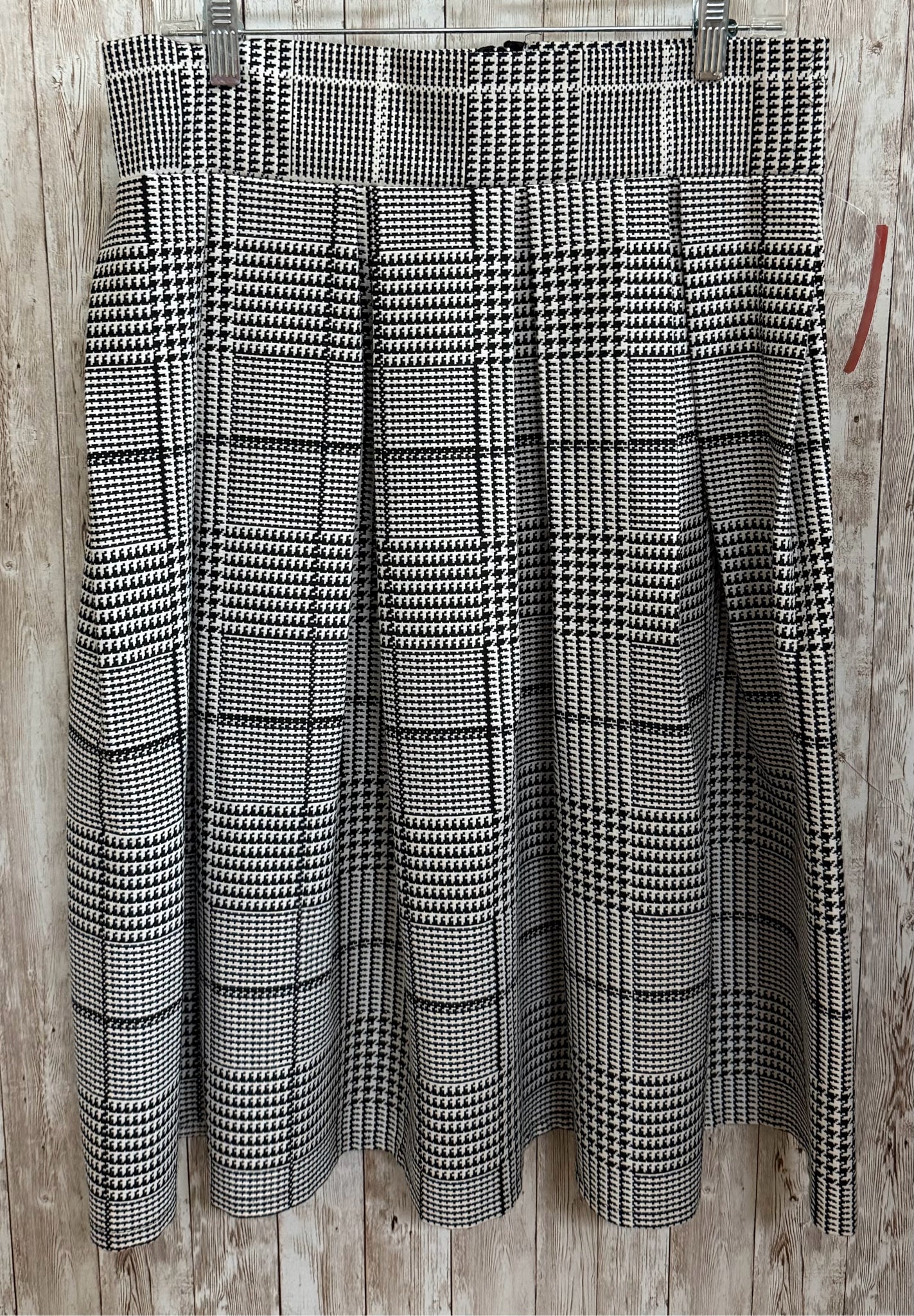Size S J KEMPSON STYLES BLACK AND CREAM PLAID Skirt