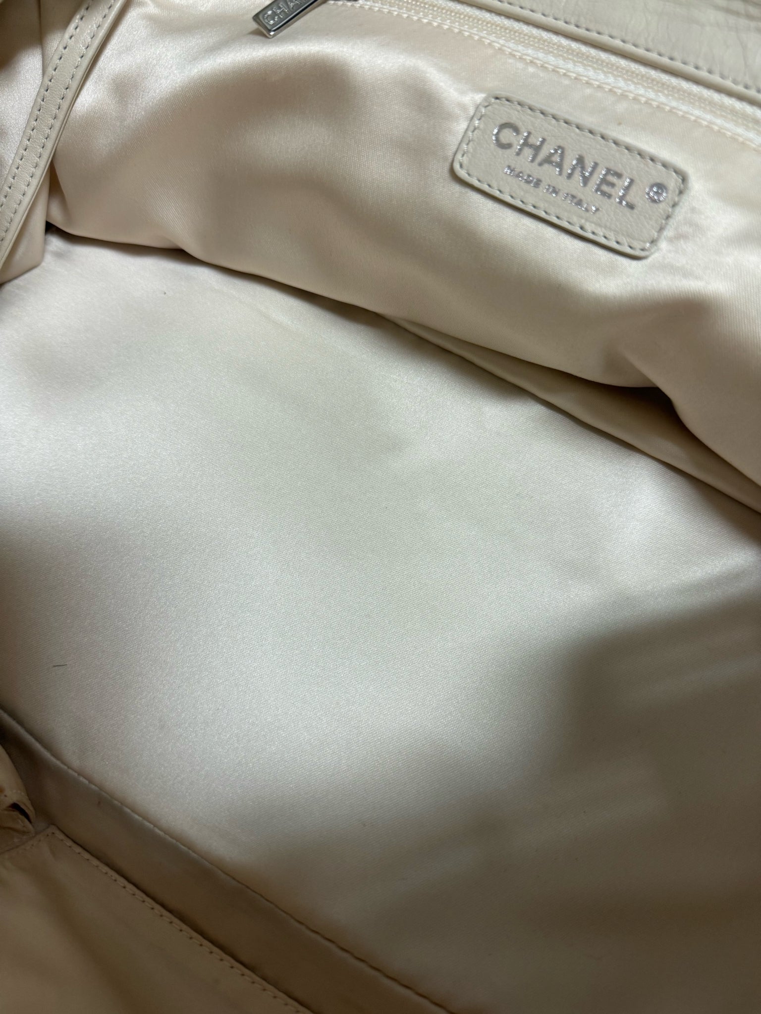 CHANEL Purse