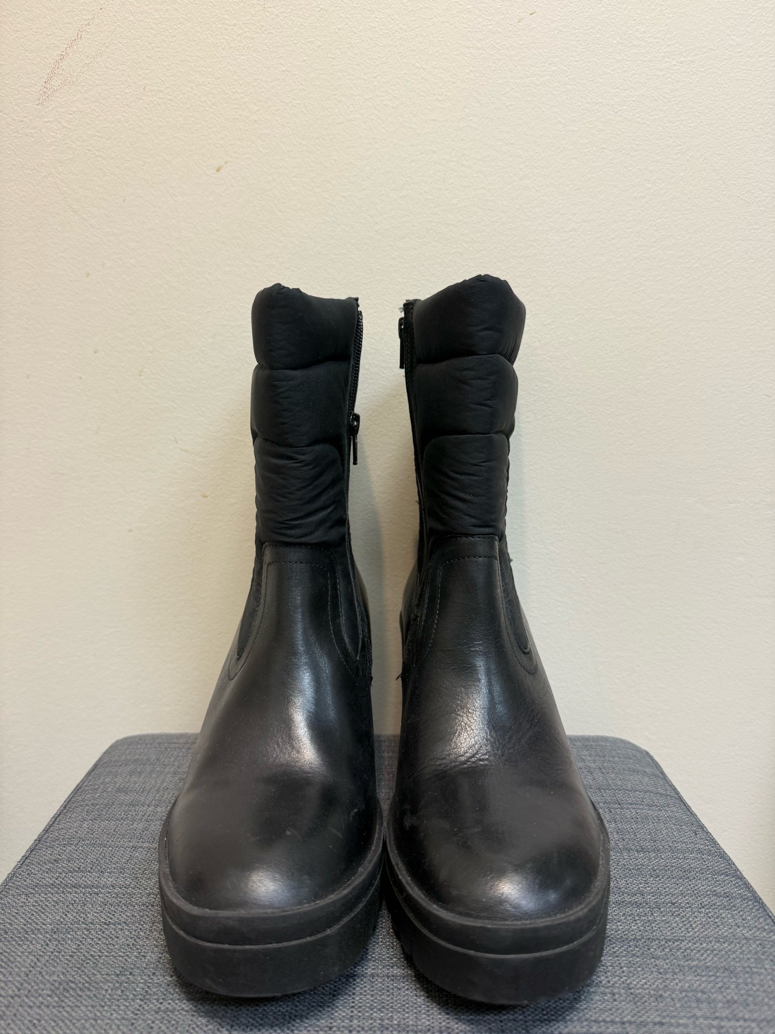 FLY LONDON 11 Black Boots