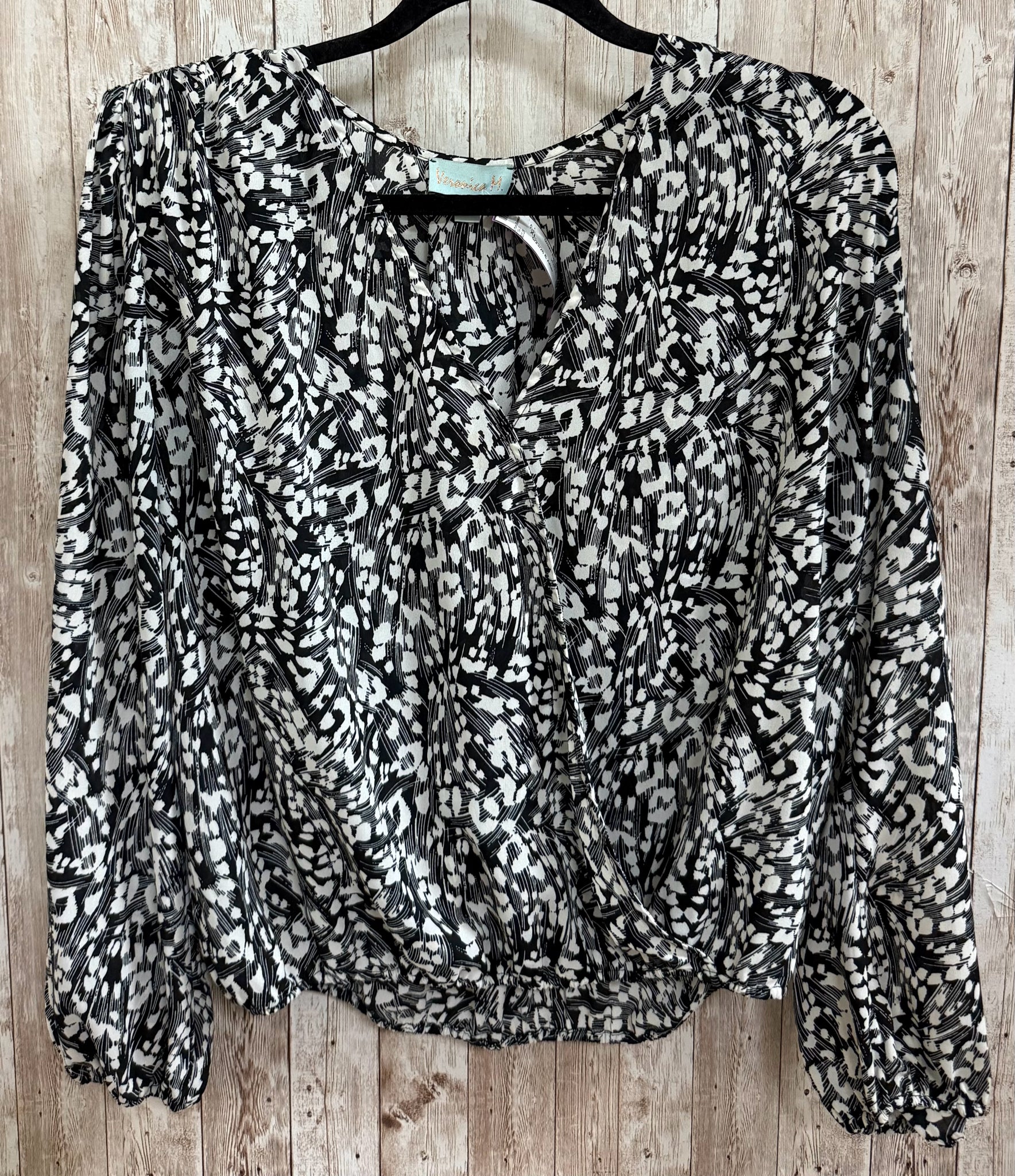 Size XL VERONICA M BLACK AND WHITE Top