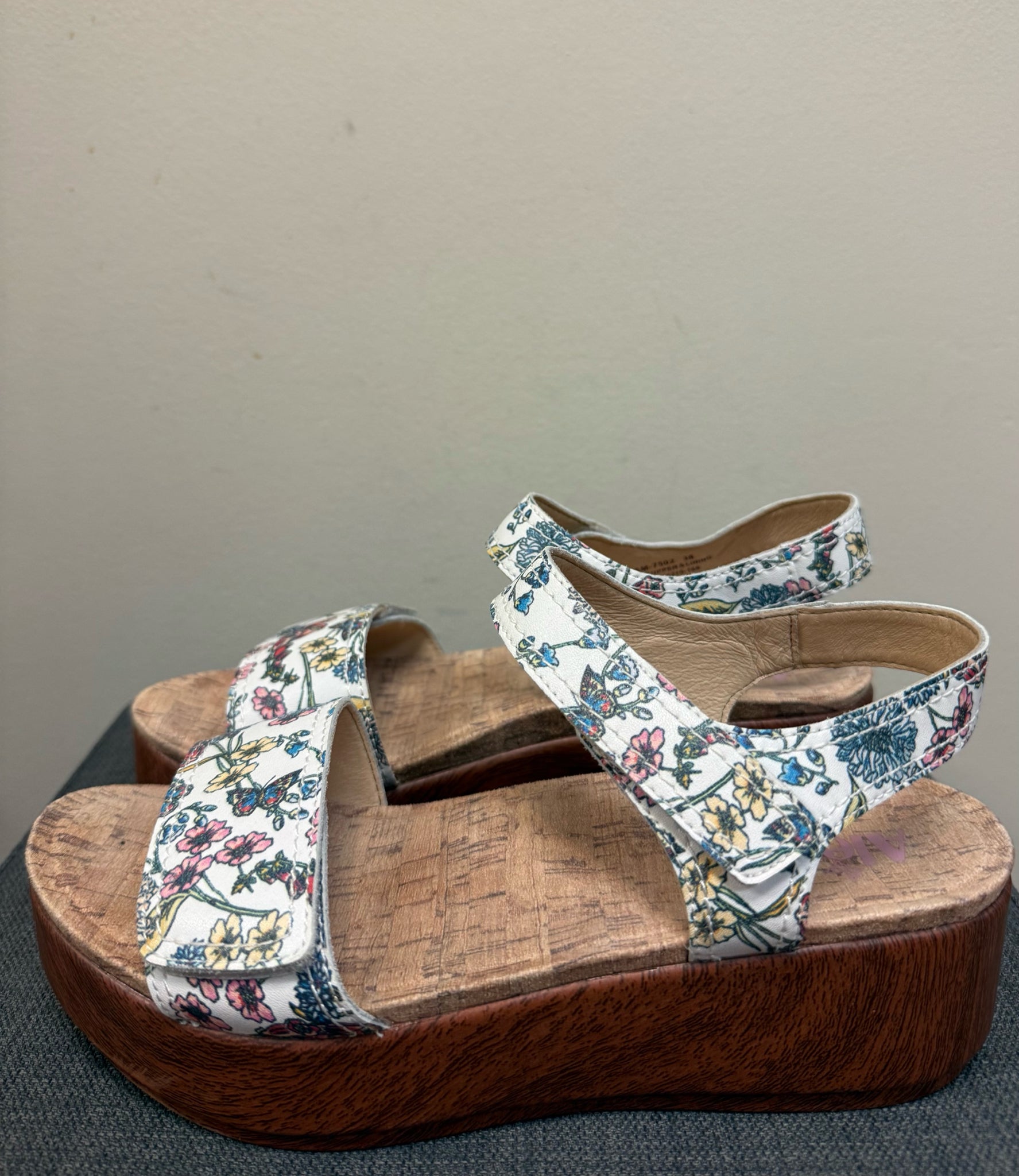 8 ALEGRIA FLORAL SHOES