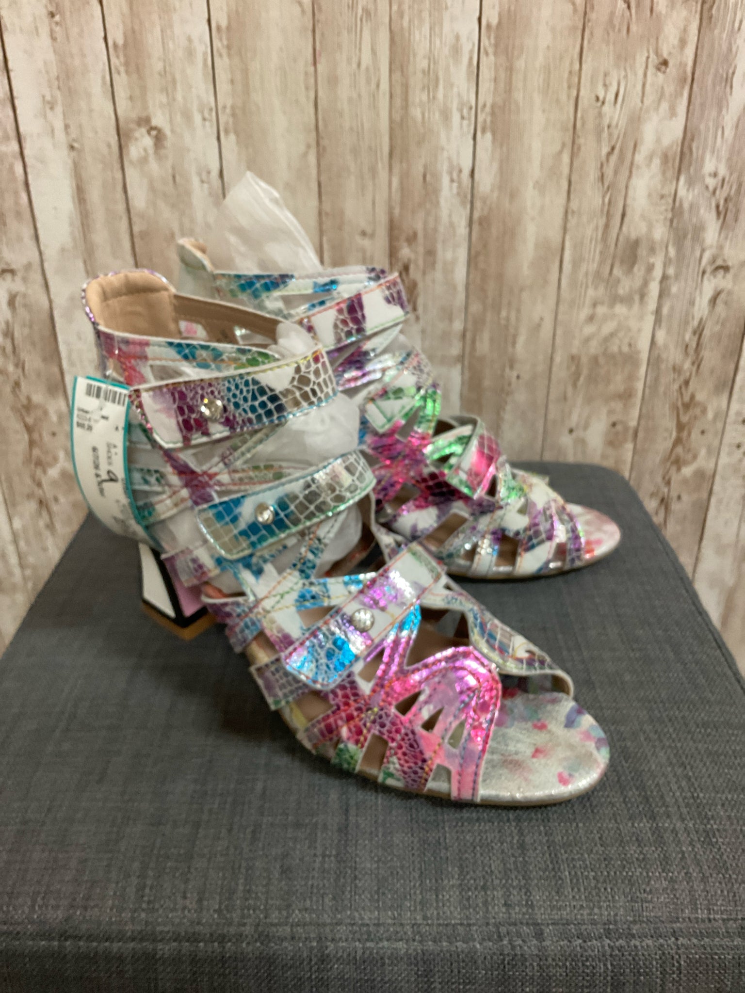 9 L'ARTISTE MULTI COLOR SHOES