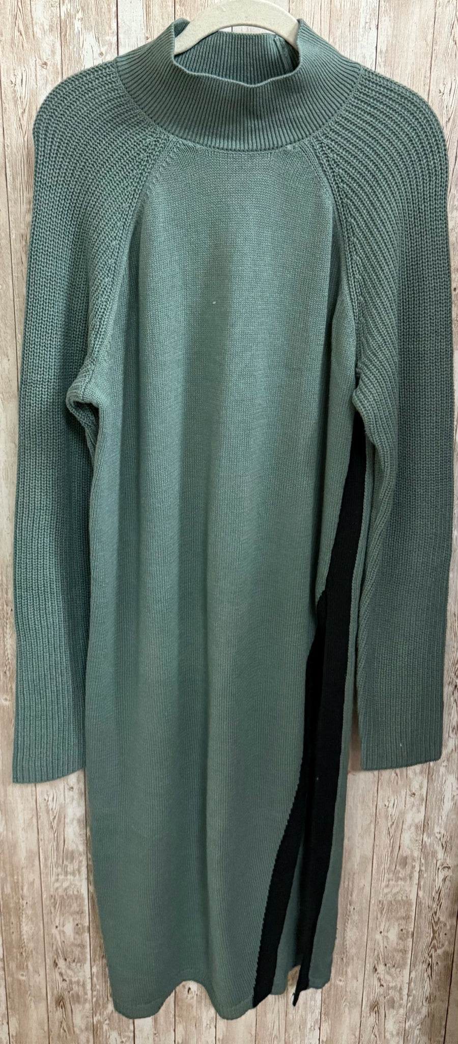 PEACE LOVE WORLD Size L Green Dress