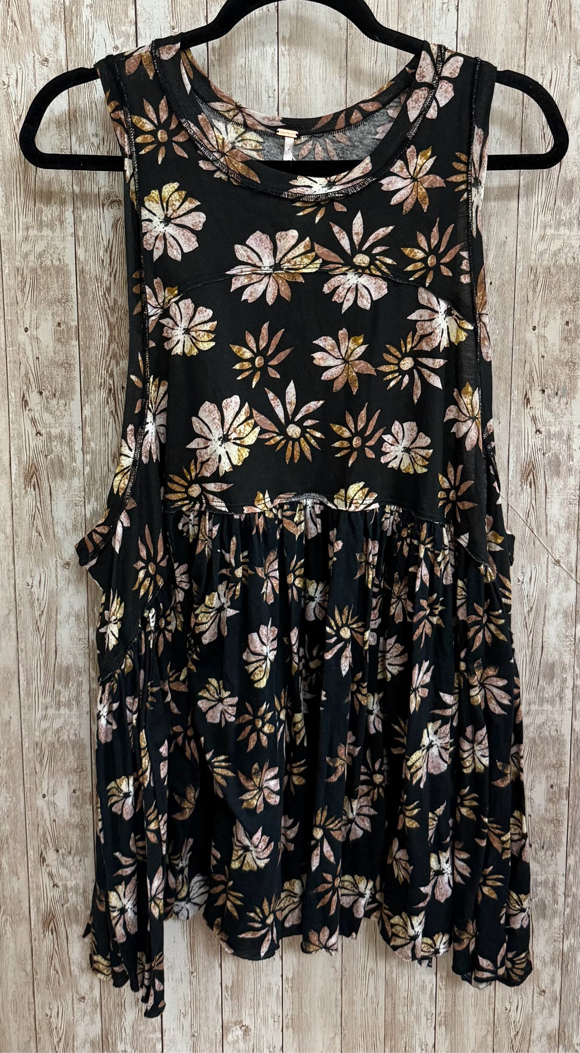 Size M FREE PEOPLE BLACK FLORAL Top