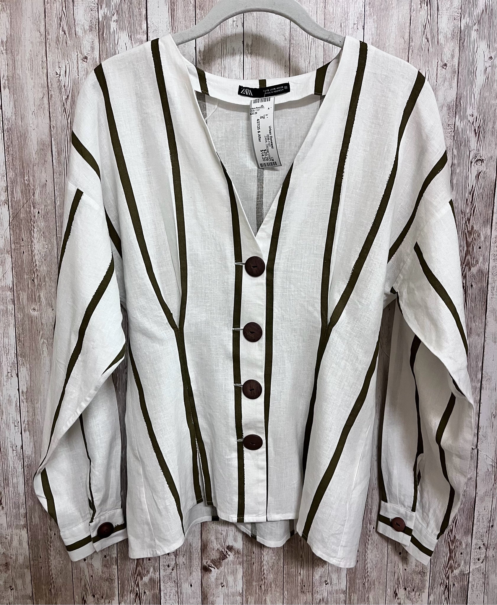 Size S ZARA CREAM STRIPE Top