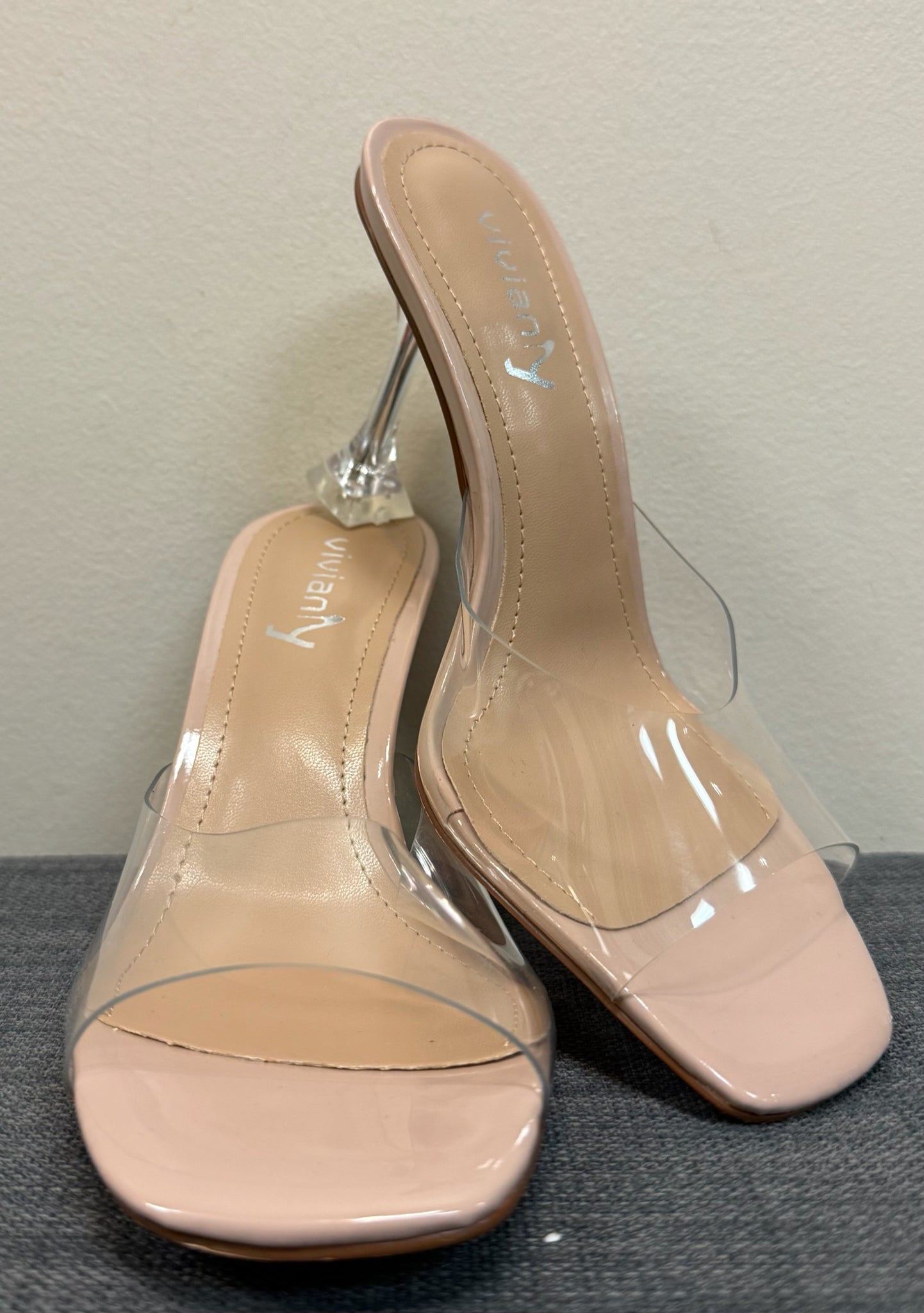 6.5 VIVIAN DIAMOND CLEAR Sandals