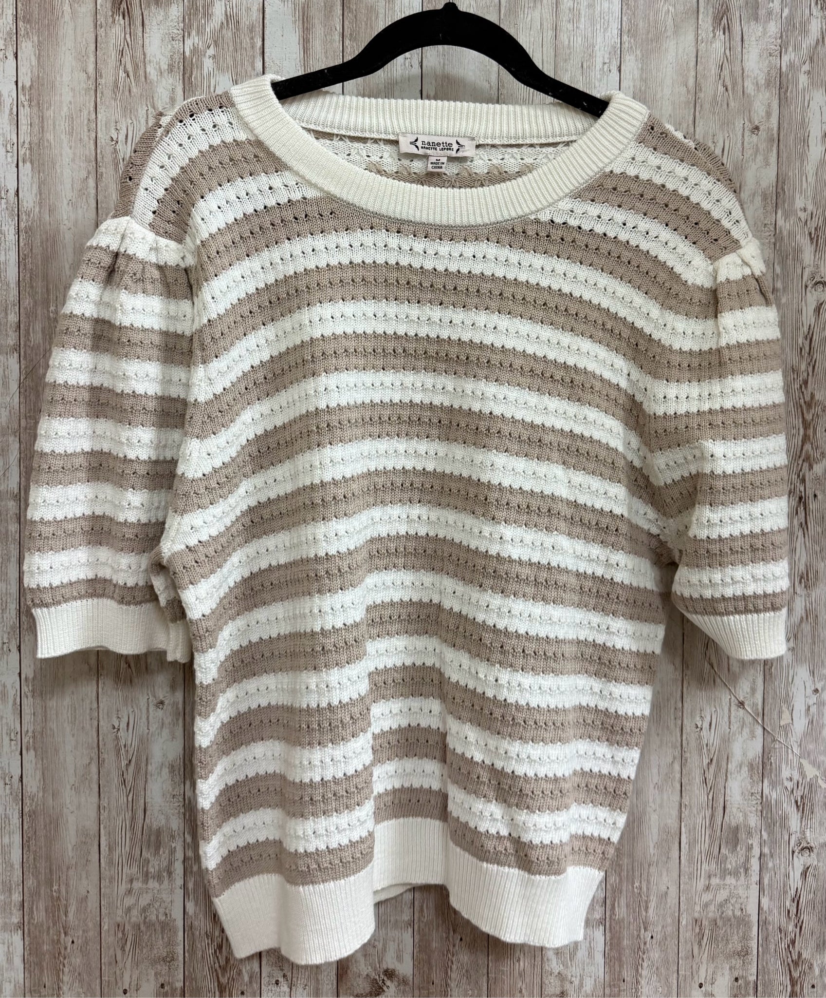 Size M NANETTE LEPORE CREAM AND TAN STRIPE Top