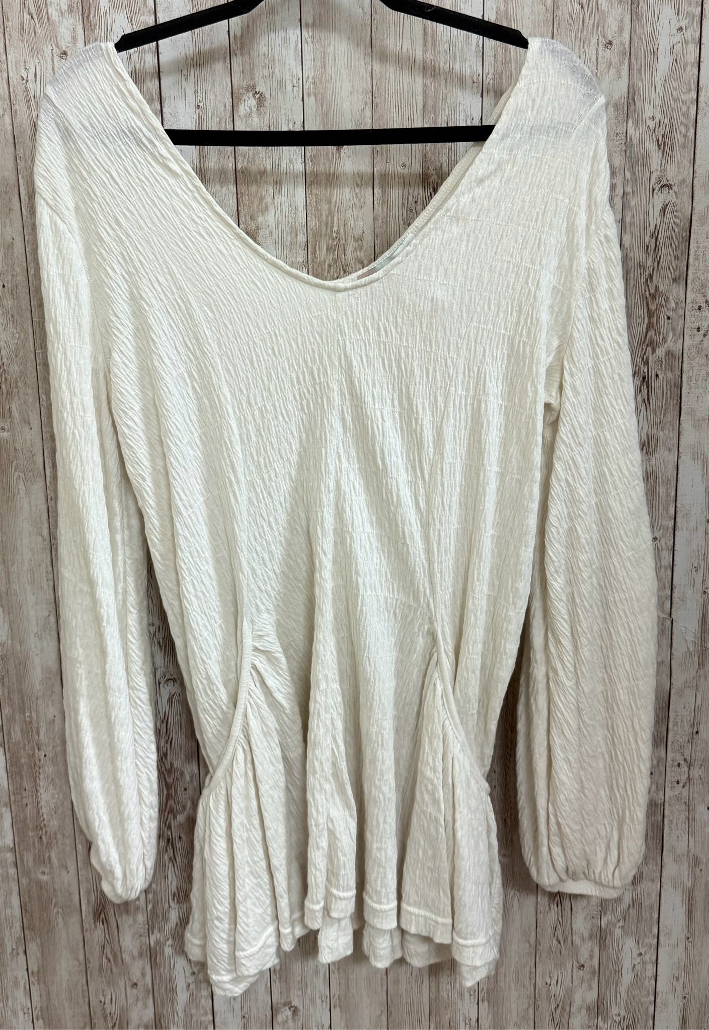 Size XS FREE PEOPLE OFF WHITE Top
