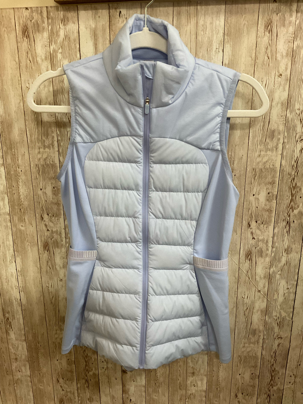 Size 4 LULULEMON Violet Vest