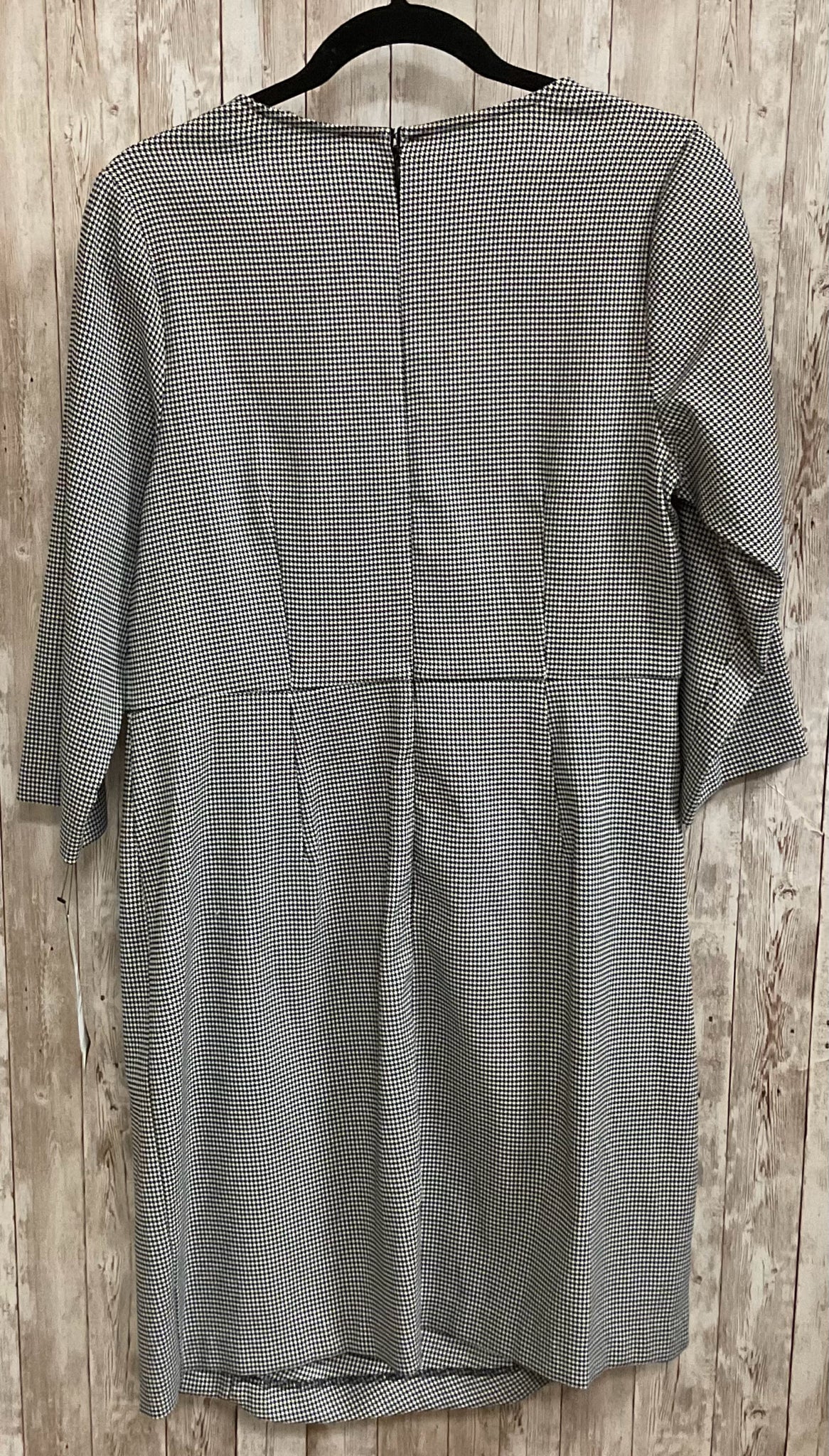 Size 14W BETSY JOHNSON BLACK AND WHITE HOUNDSTOOTH Dress