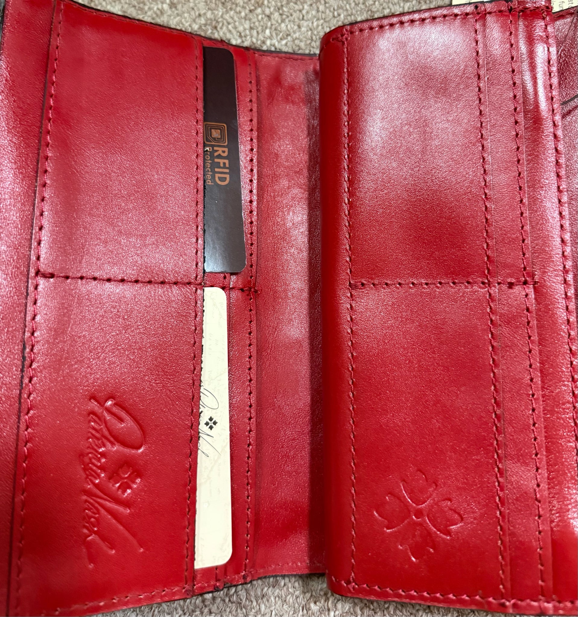PATRICIA NASH Wallet