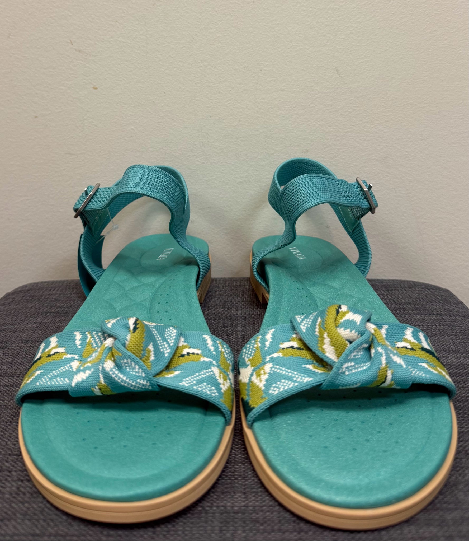 10.5 VIVAIA Turquoise Sandals