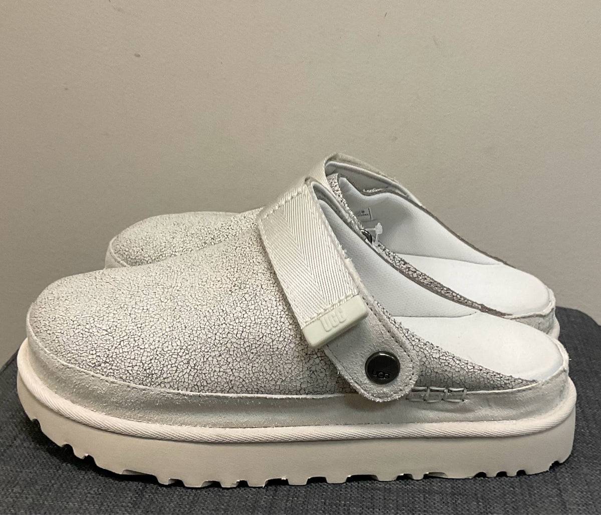 7 UGG Beige SHOES