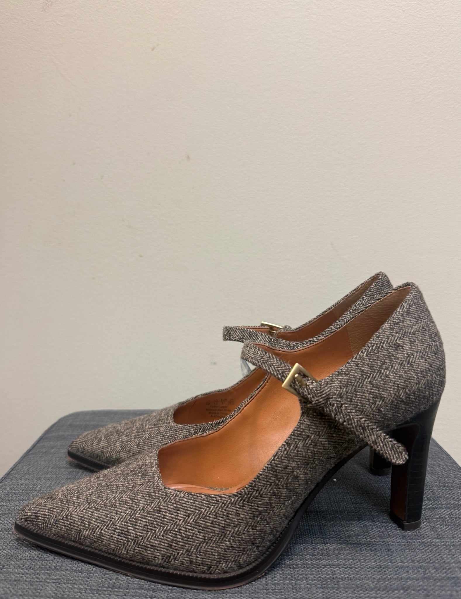 7 SARTO Brown Print SHOES