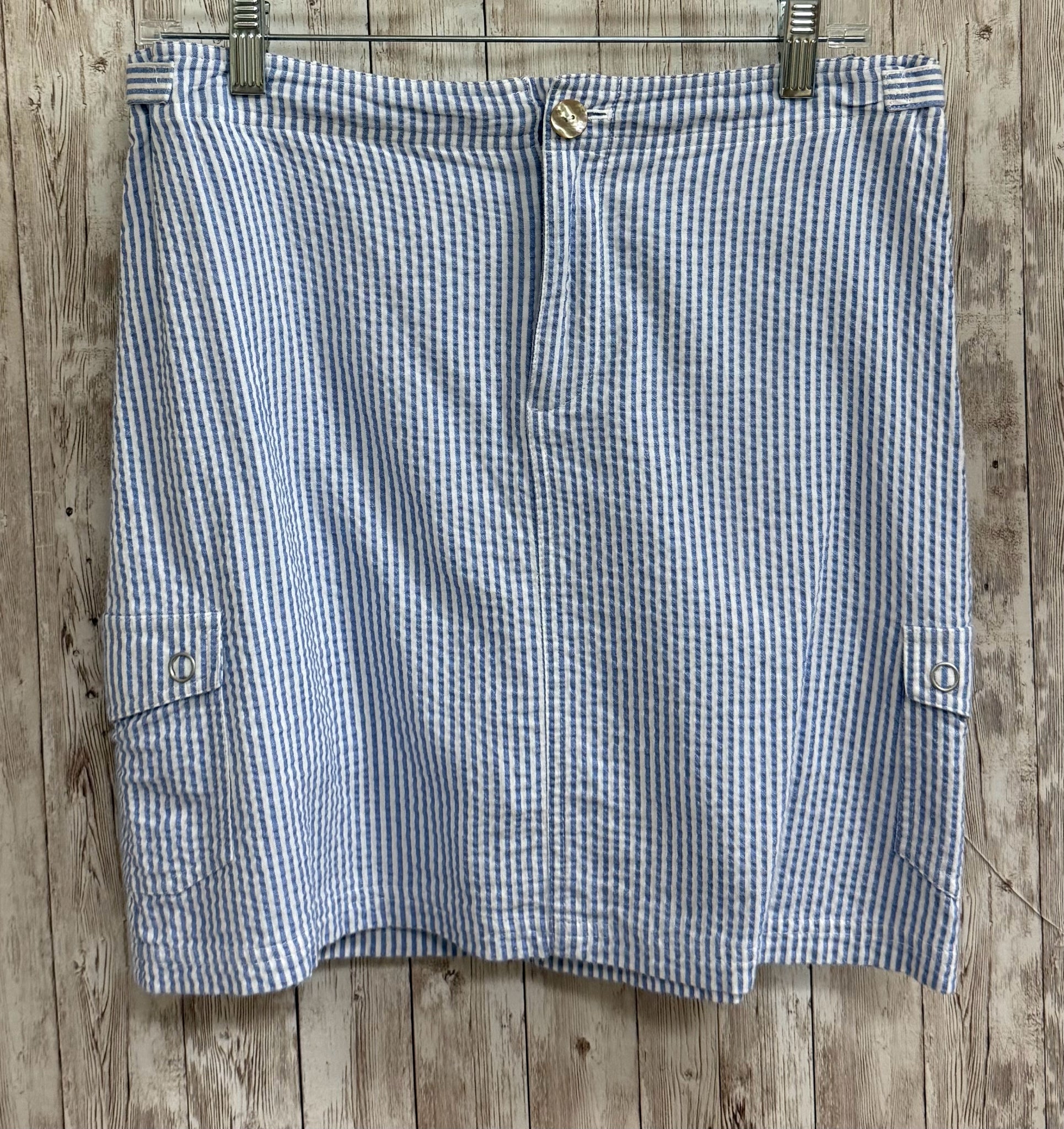 Size M FRESH PRODUCE BLUE STRIPE skort