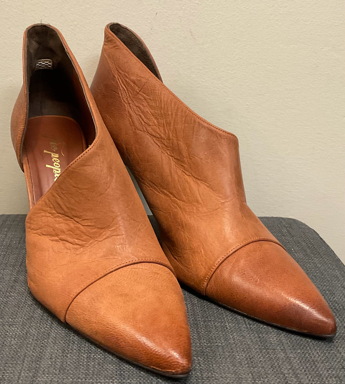 10 FREE PEOPLE Tobacco SHOES