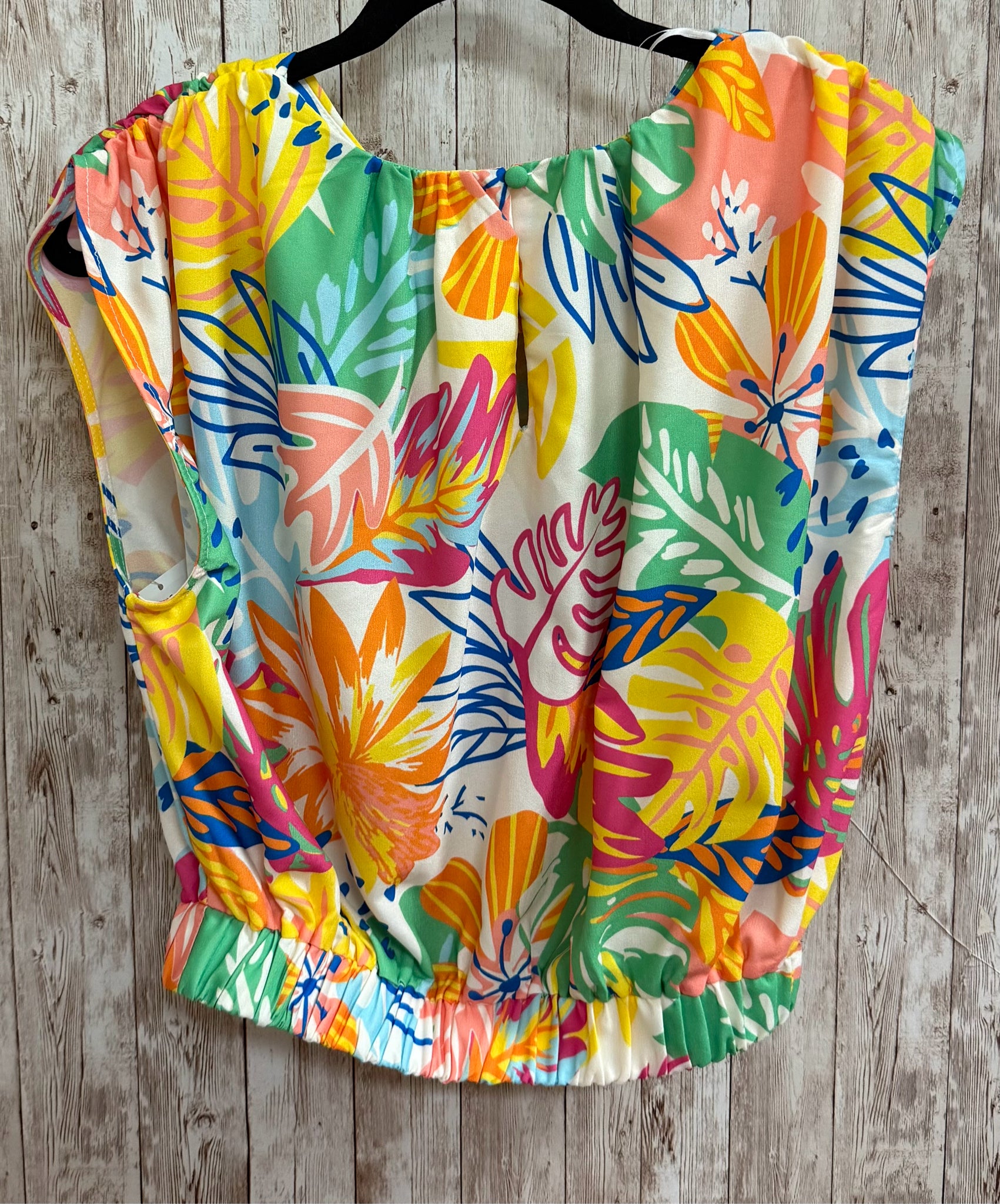 Size M FLYING TOMATO Yellow Print Top
