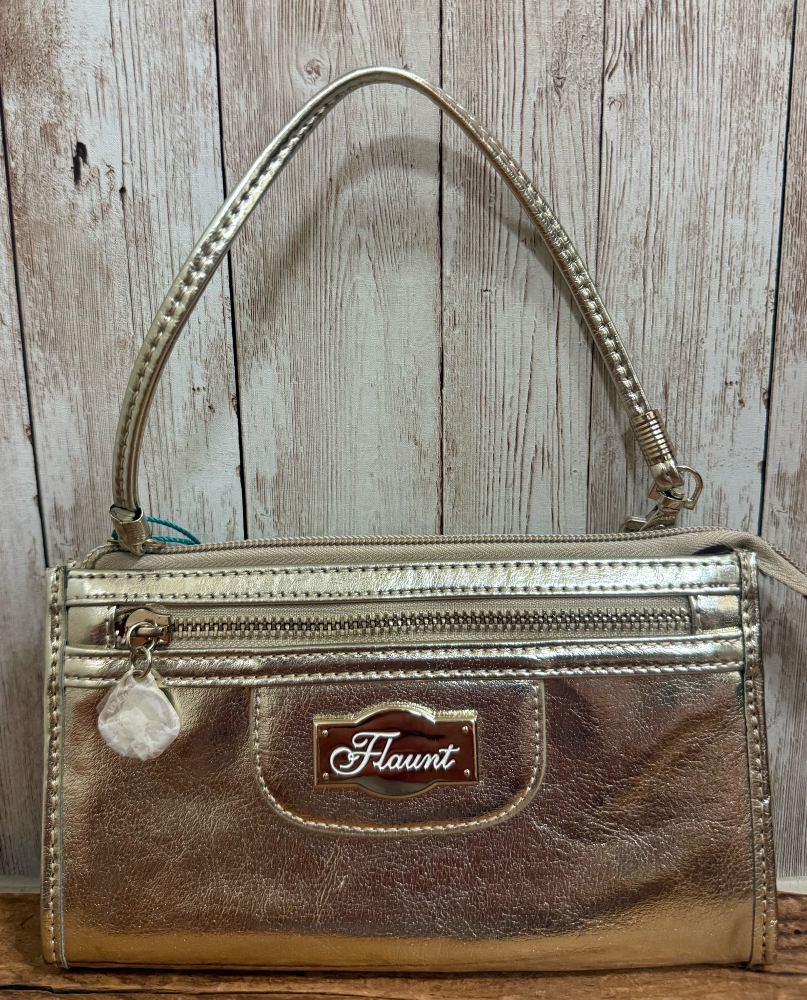 FLAUNT Wristlet