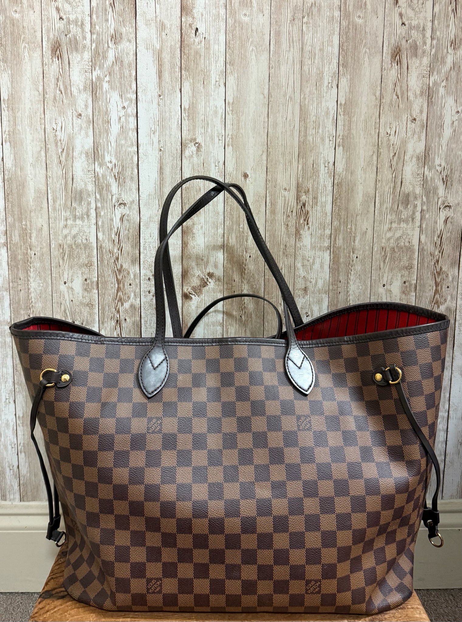 LOUIS VUITTON Tote