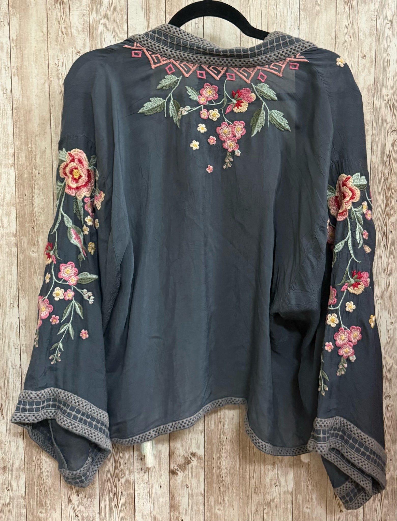 JOHNNY WAS grey print Wrap