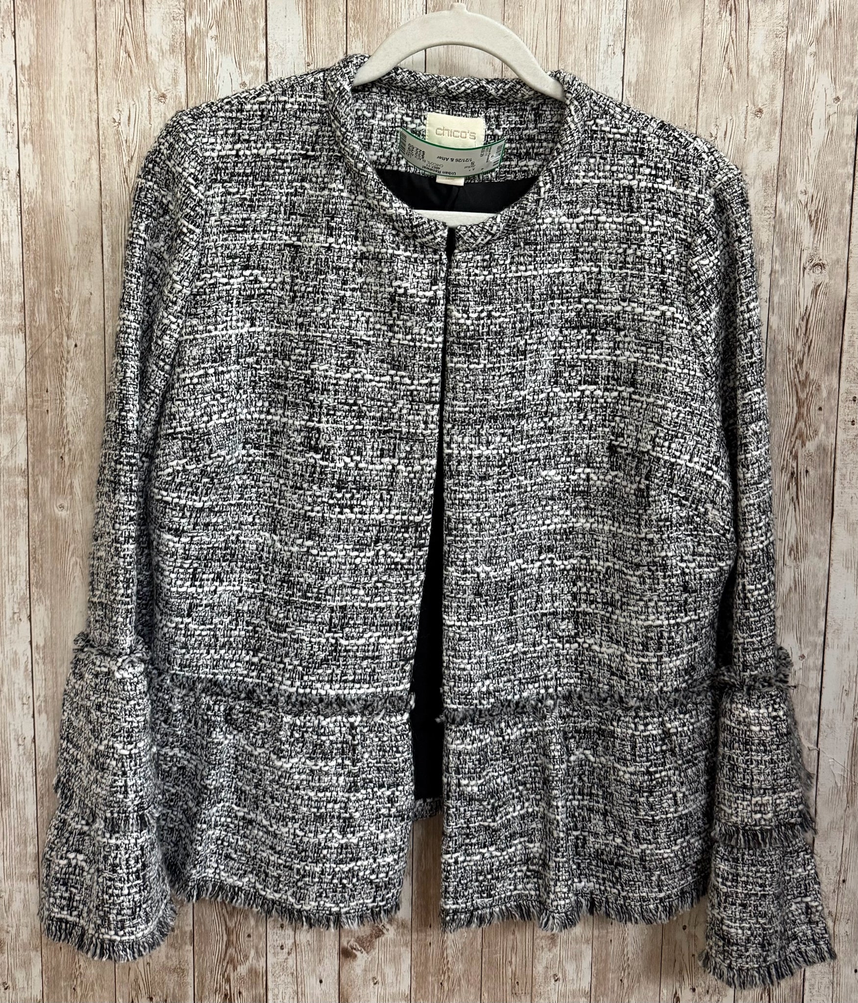 Size S CHICO'S BLACK AND WHITE PRINT Jacket