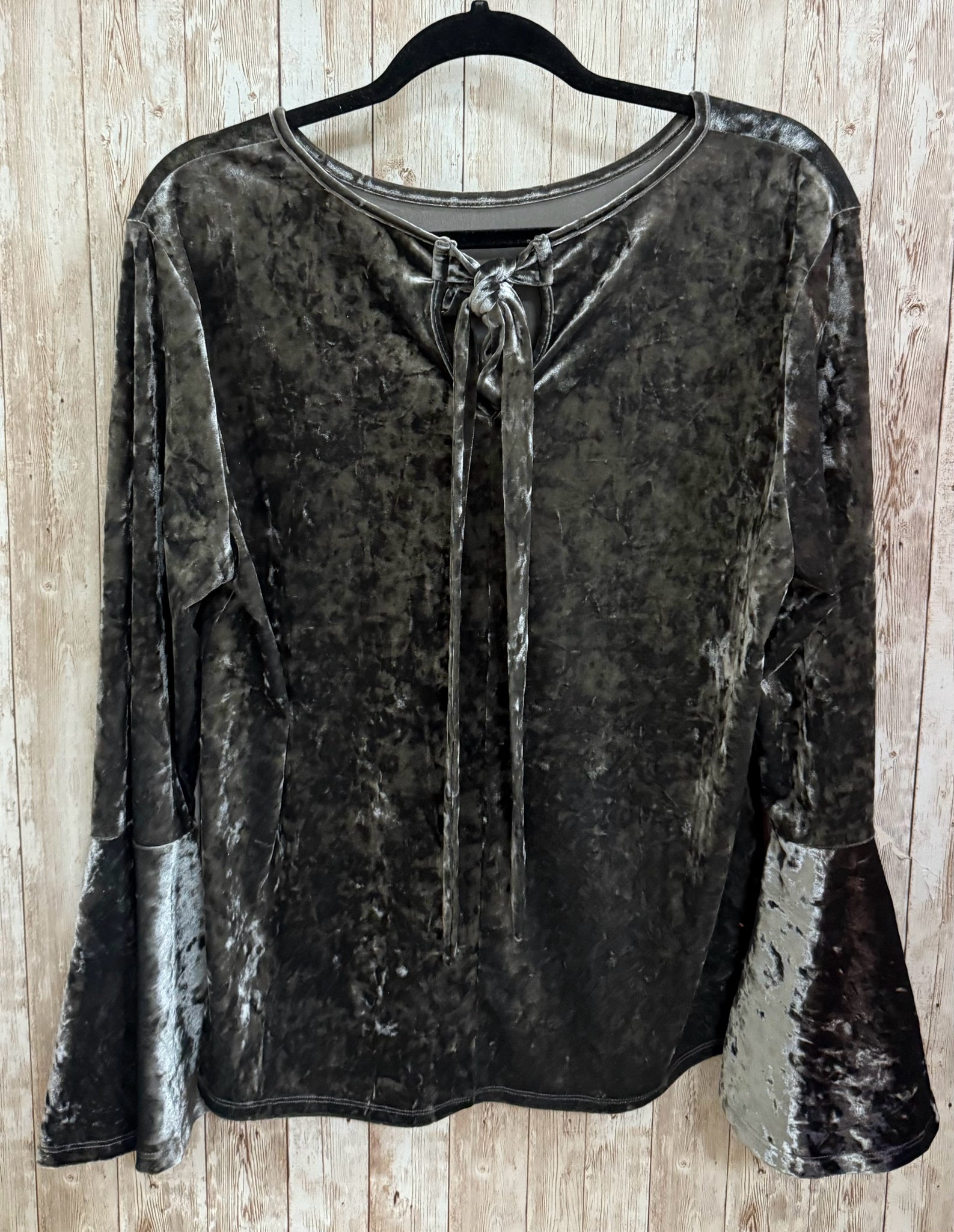 BEACH LUNCH LOUNGE Size L Gray Top