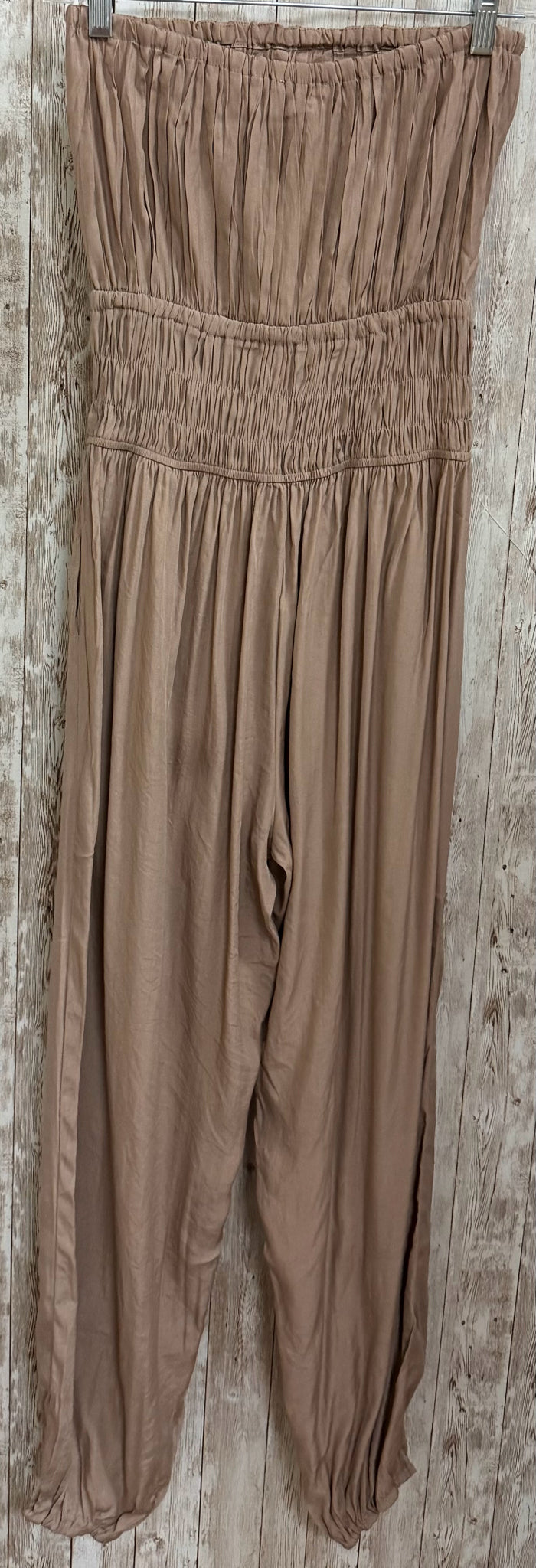 Size M BLUIVY Tan Jumper