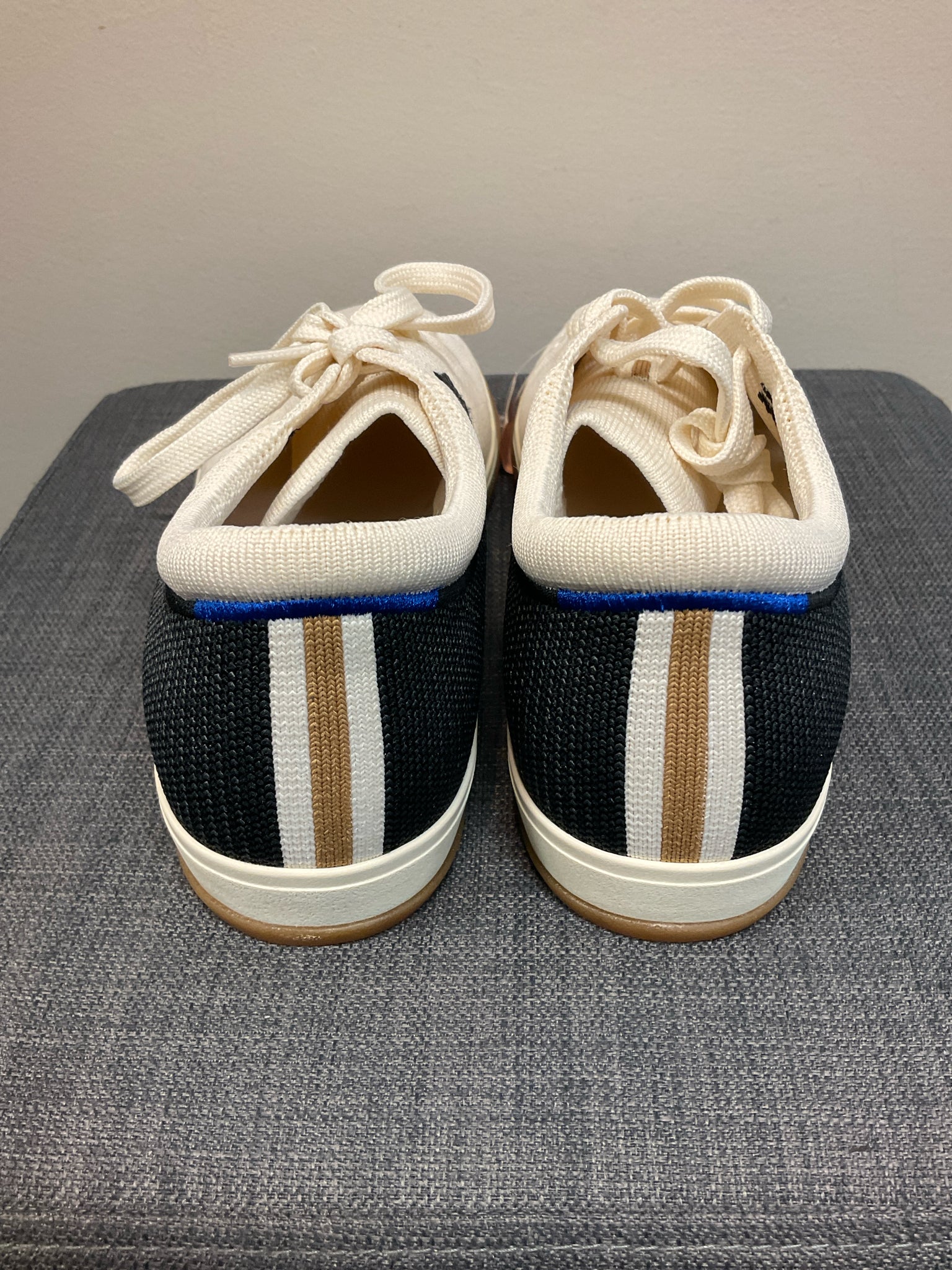 ROTHY'S 9.5 CREAM AND NAVY SHOES