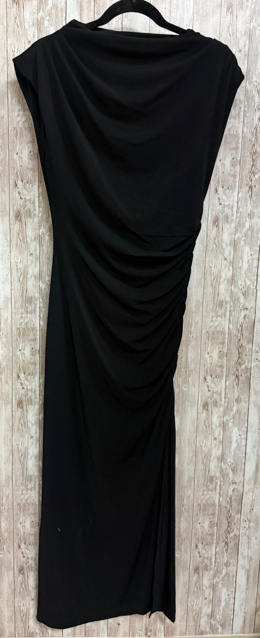 Size M ROBBIE BEE Black Dress