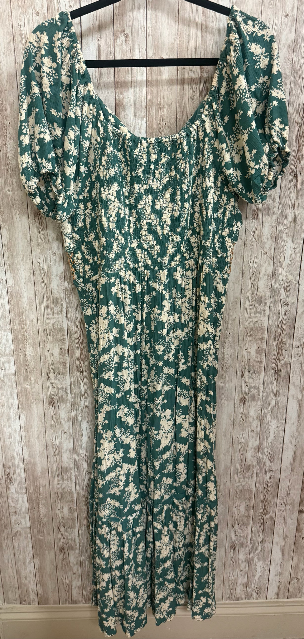 Size 1X BLACK TAPE SAGE AND CREAM Dress