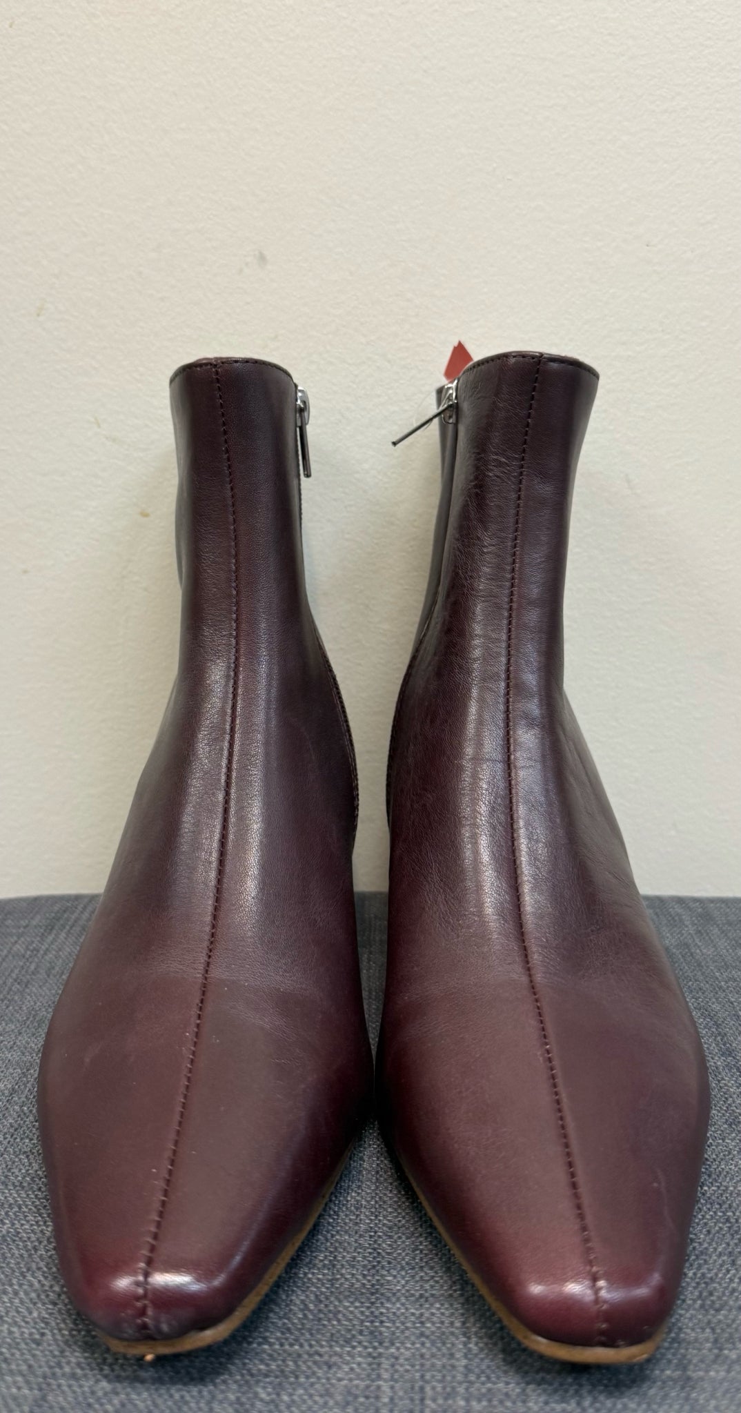 9.5 STEVE MADDEN Brown Boots
