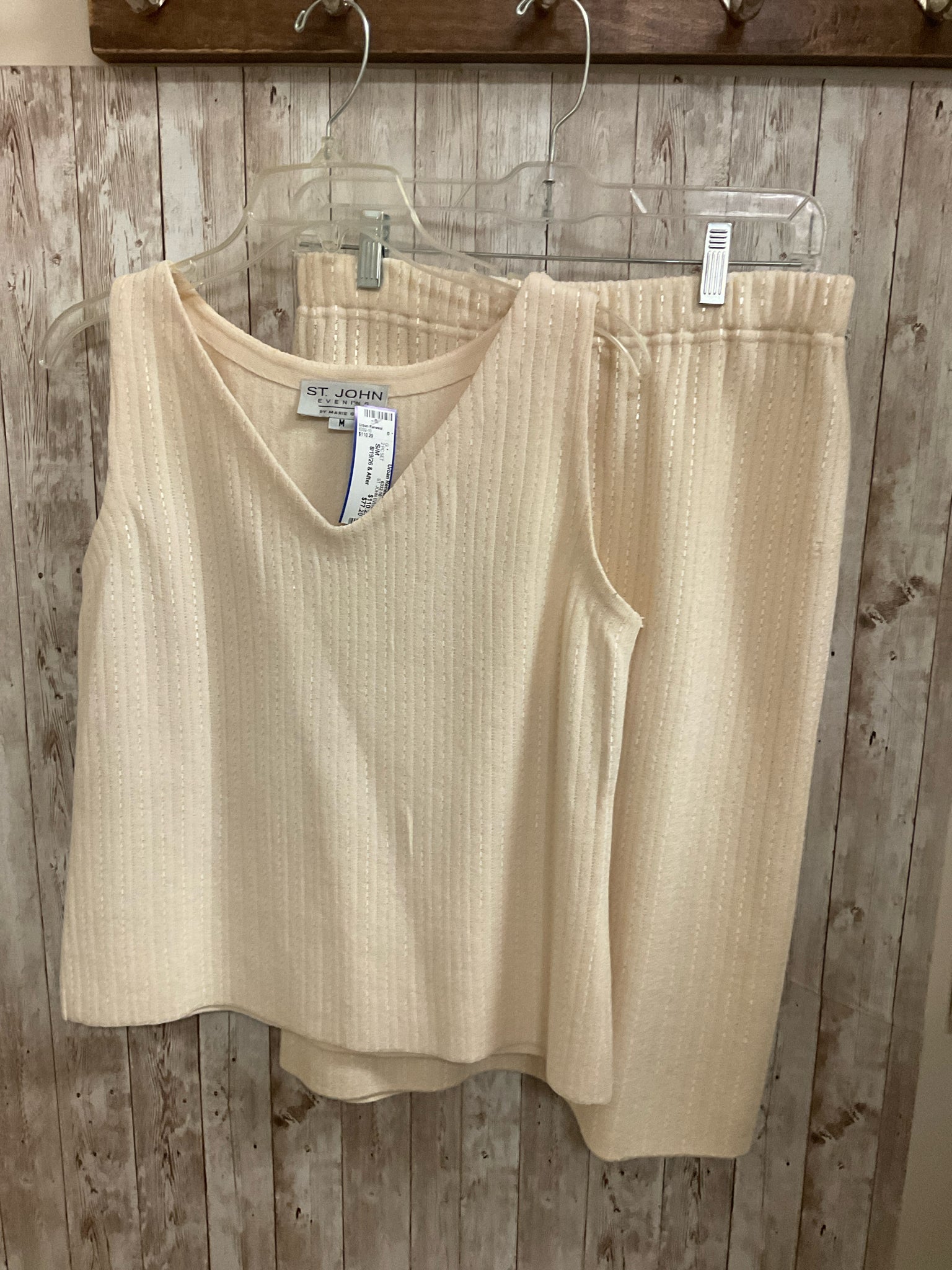 Size S/M ST. JOHN EVENINGS Cream 2 PC SET