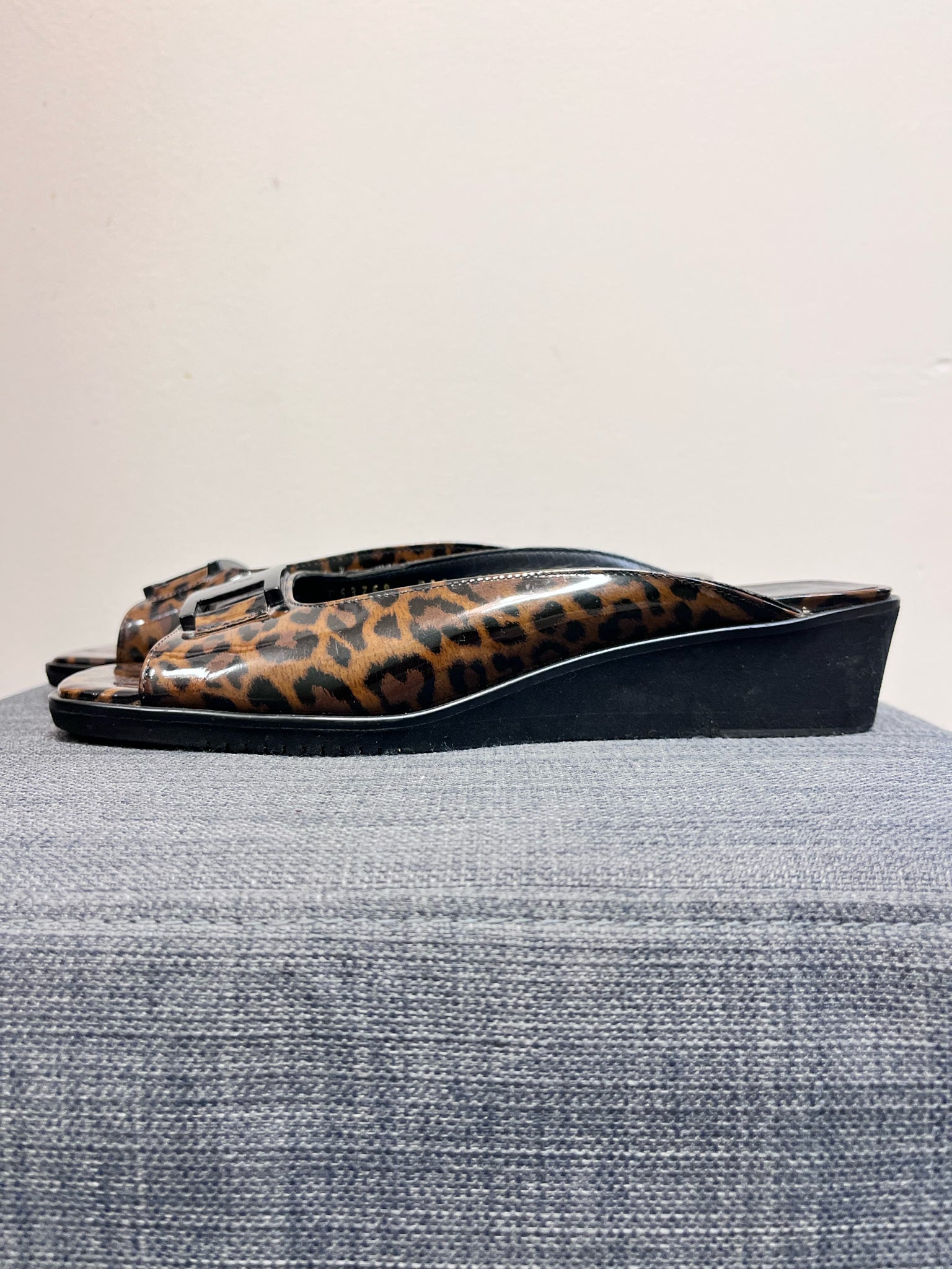 SALVATORE FERRAGAMO 8.5 Animal Print SHOES