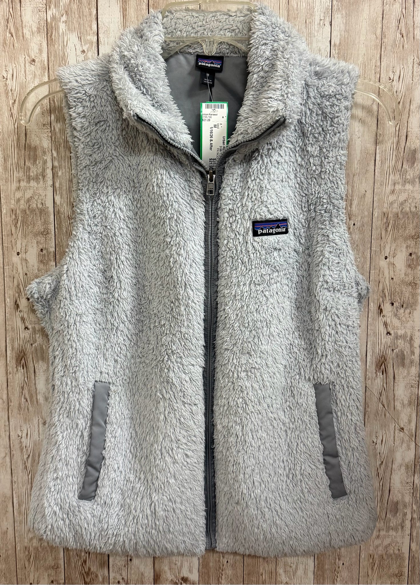 Size M PATAGONIA LIGHT GRAY Vest