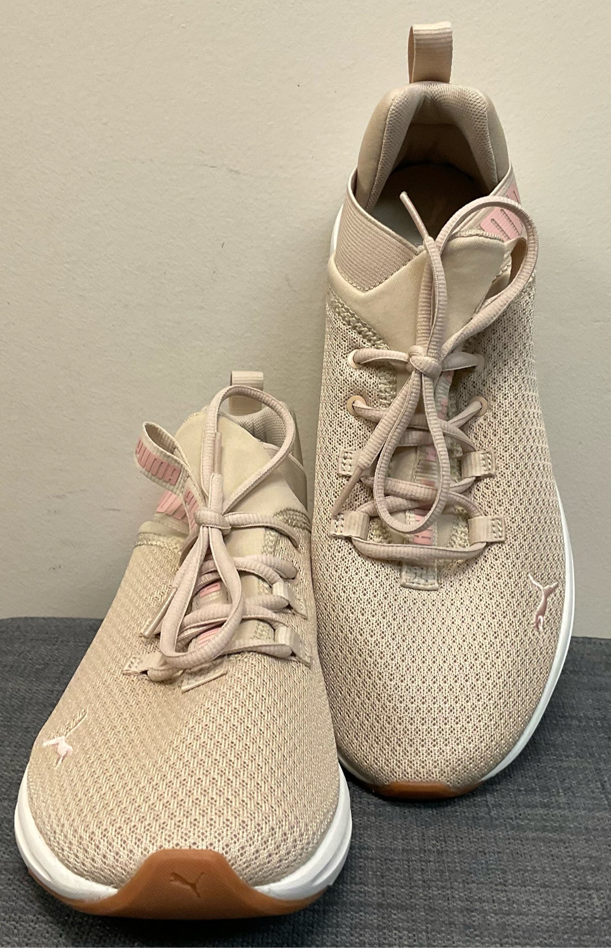 10 PUMA Tan Sneakers