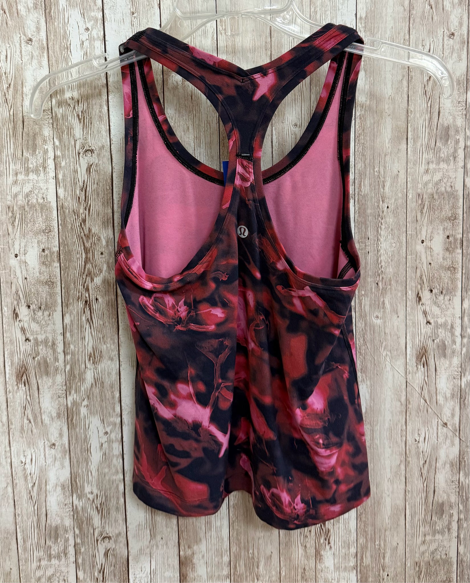 LULULEMON BLACK AND PINK PRINT Fitness top