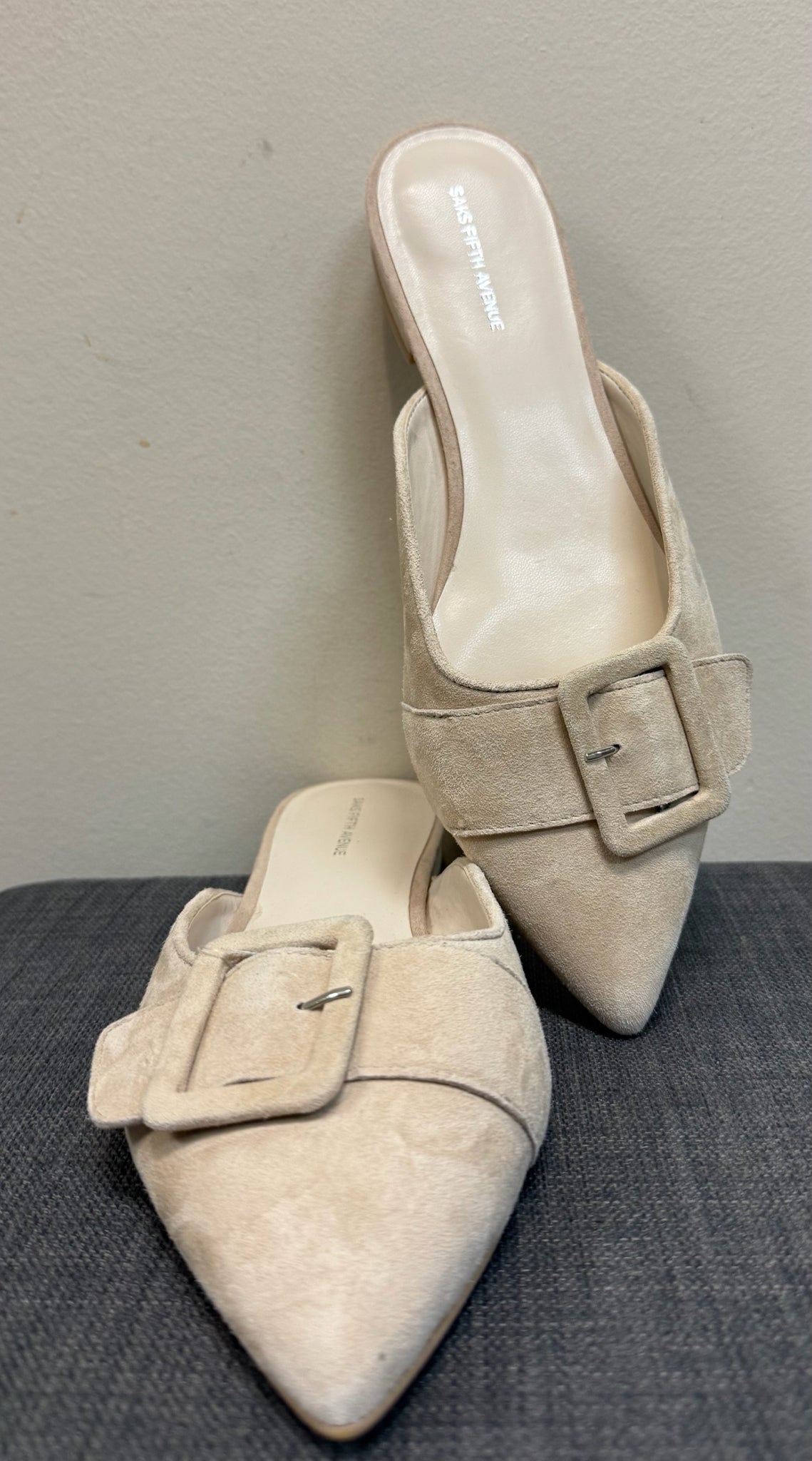 10 SAKS FIFTH AVENUE Bone SHOES