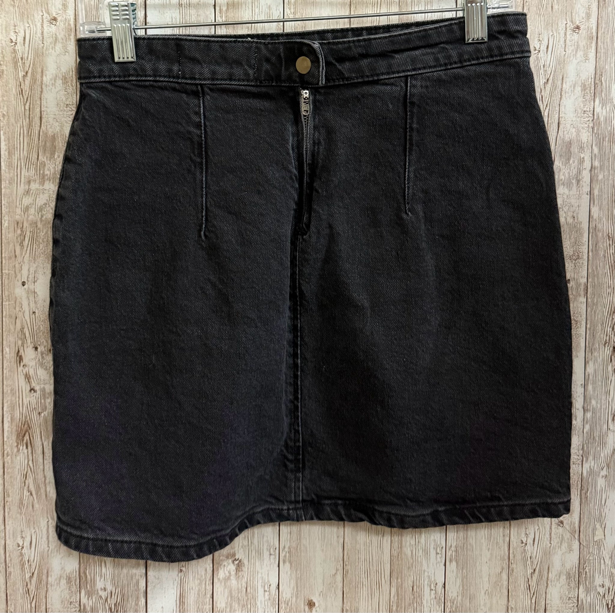 Size 6 WE THE FREE Black Skirt