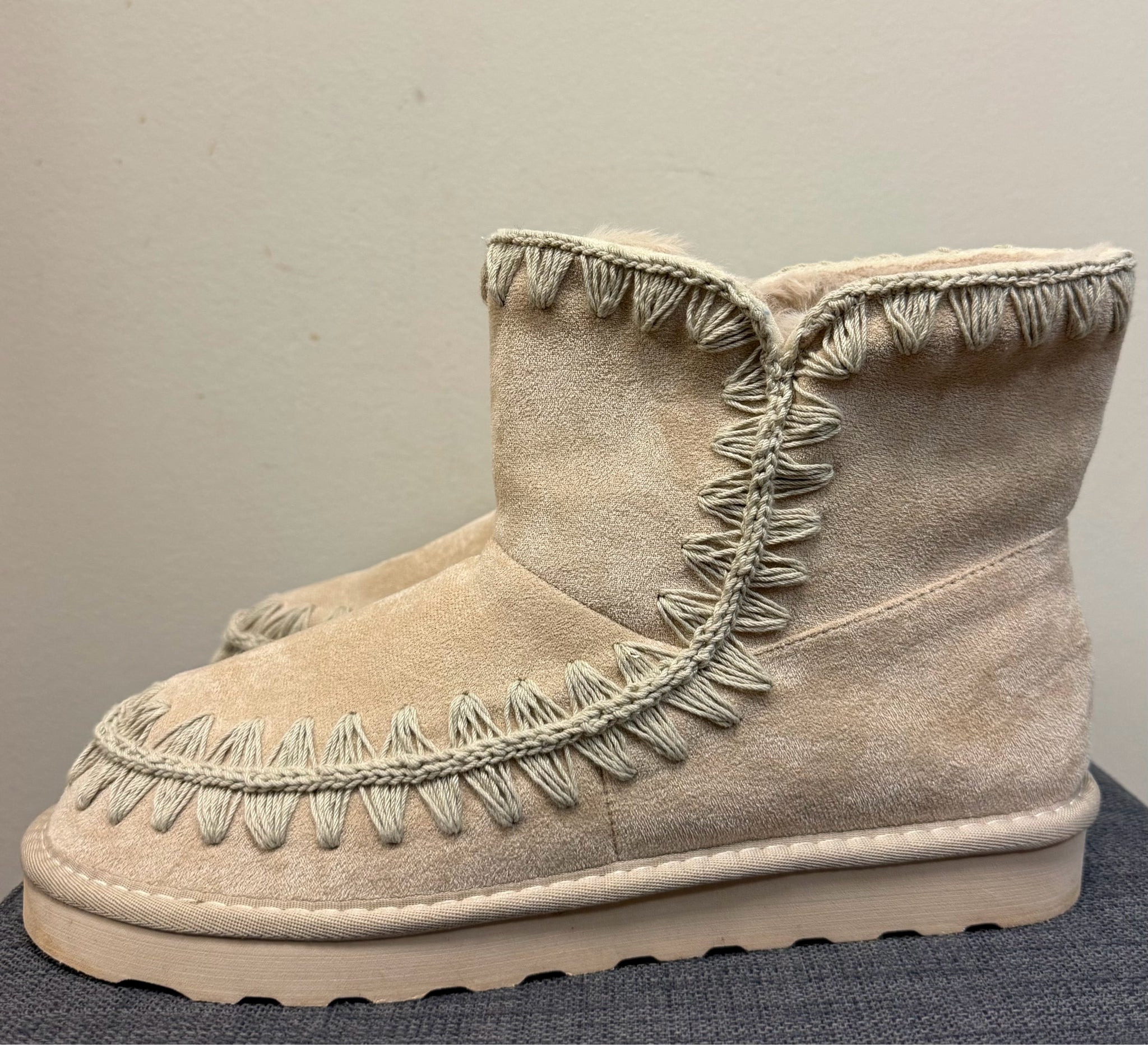 9 BEACH BY MATISSE Tan Boots