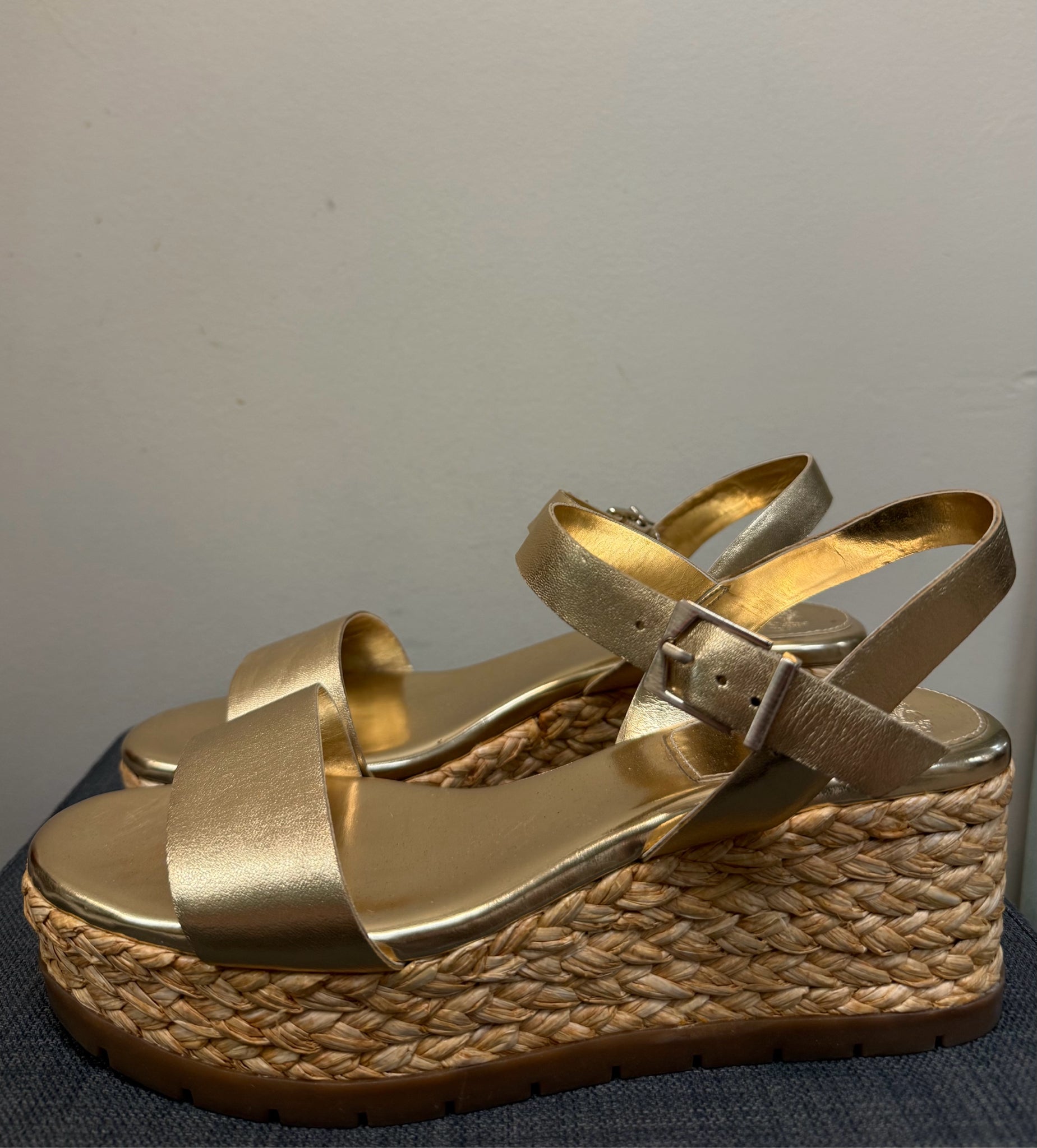 9 VINCE CAMUTO Gold Wedges