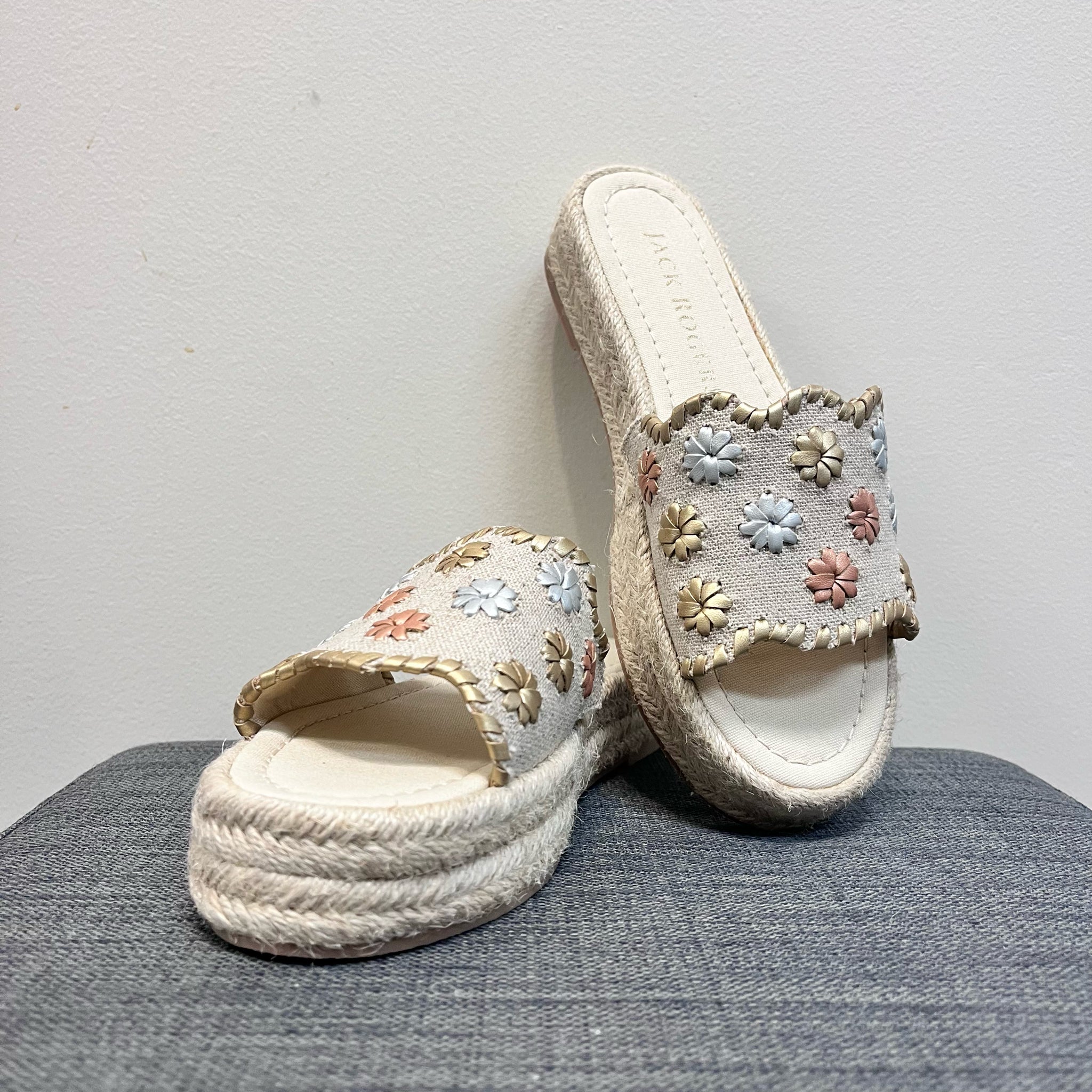 6 JACK ROGERS Tan Sandals