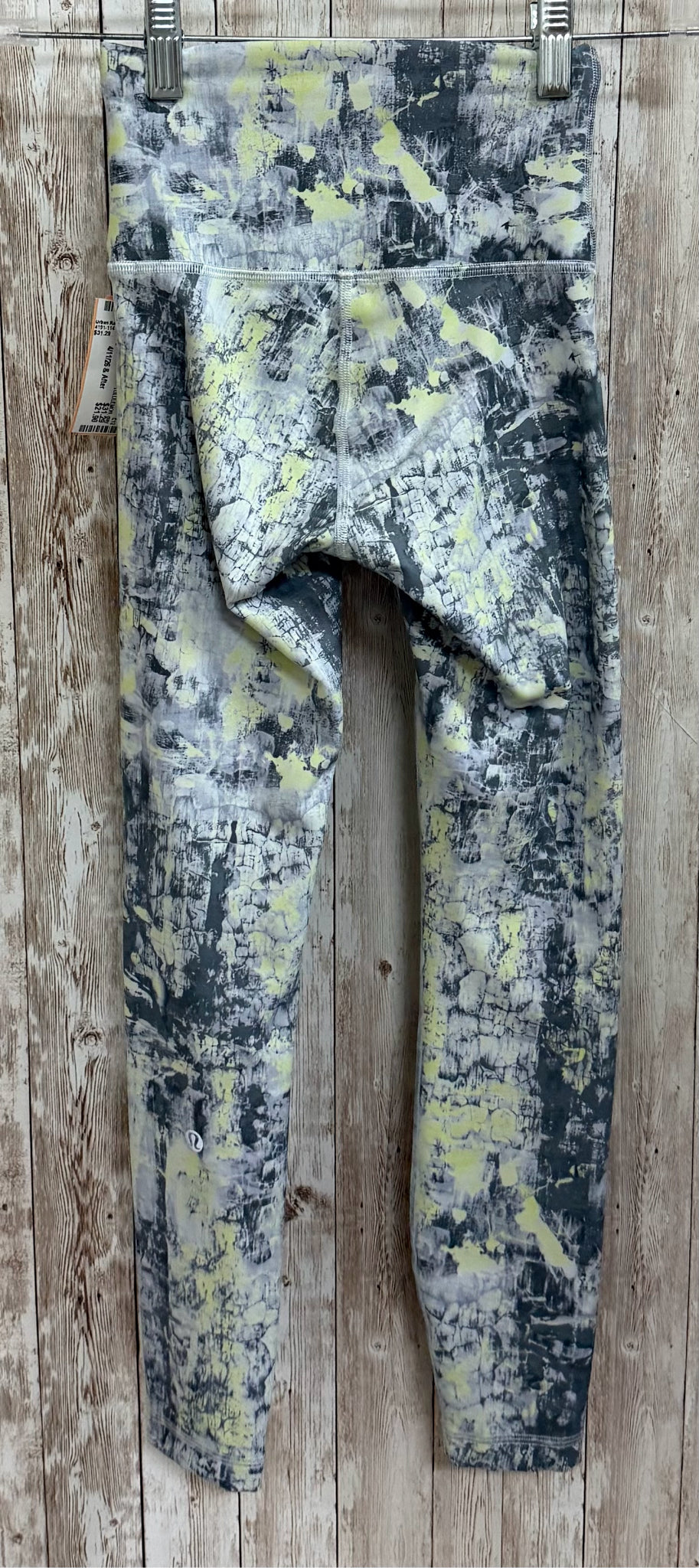 Size 0 LULULEMON grey print Leggings