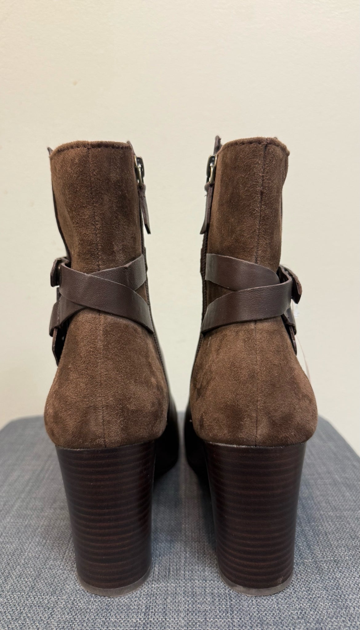 JOHNSTON & MURPHY 9.5 Brown Boots