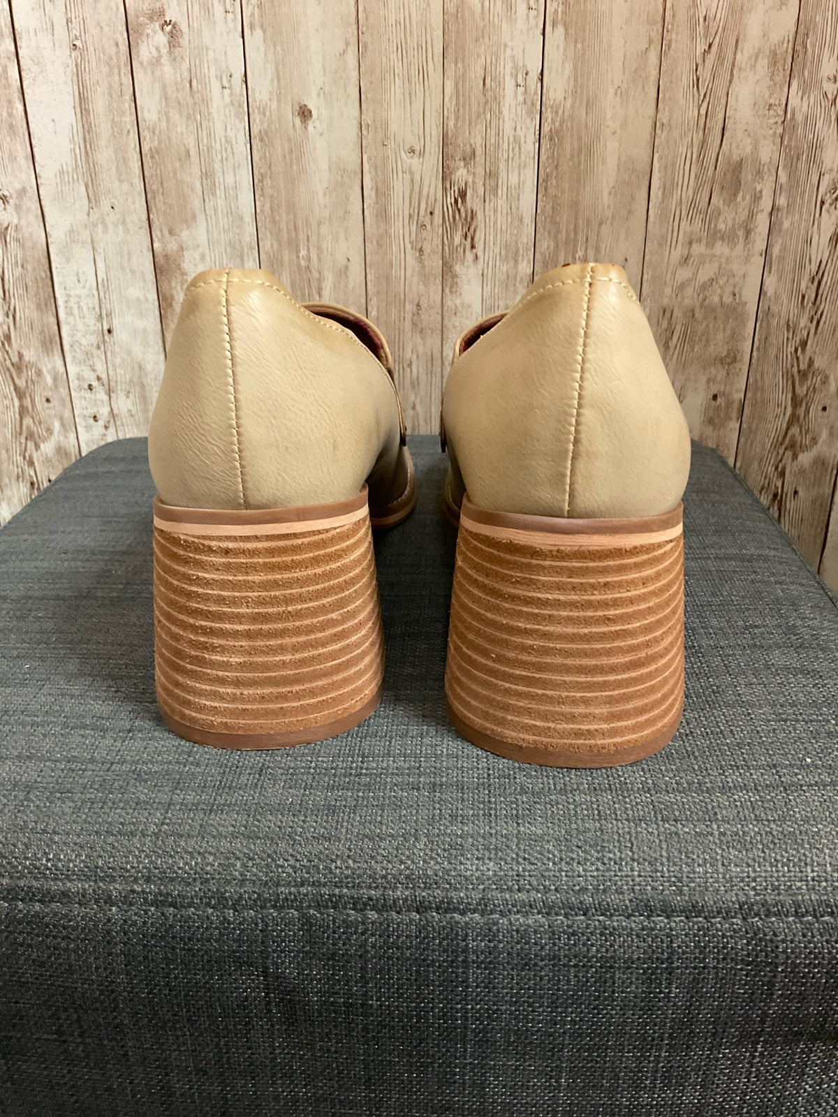 8 KORKS Tan SHOES