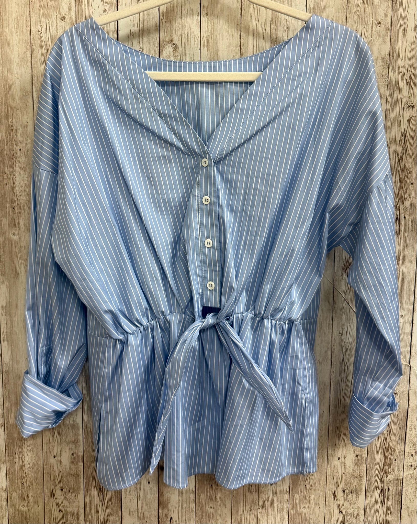 Size M ANTHROPOLOGIE BLUE AND WHITE STRIPE Top