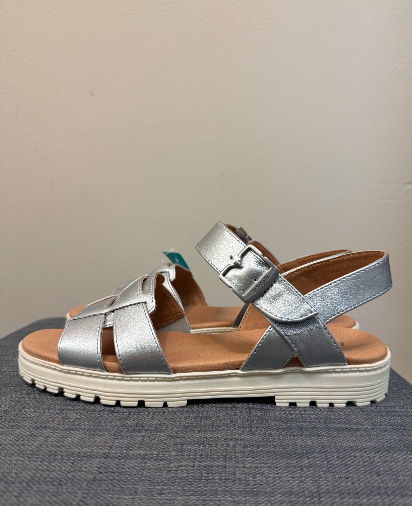 7.5 DR SCHOLL'S Silver Sandals