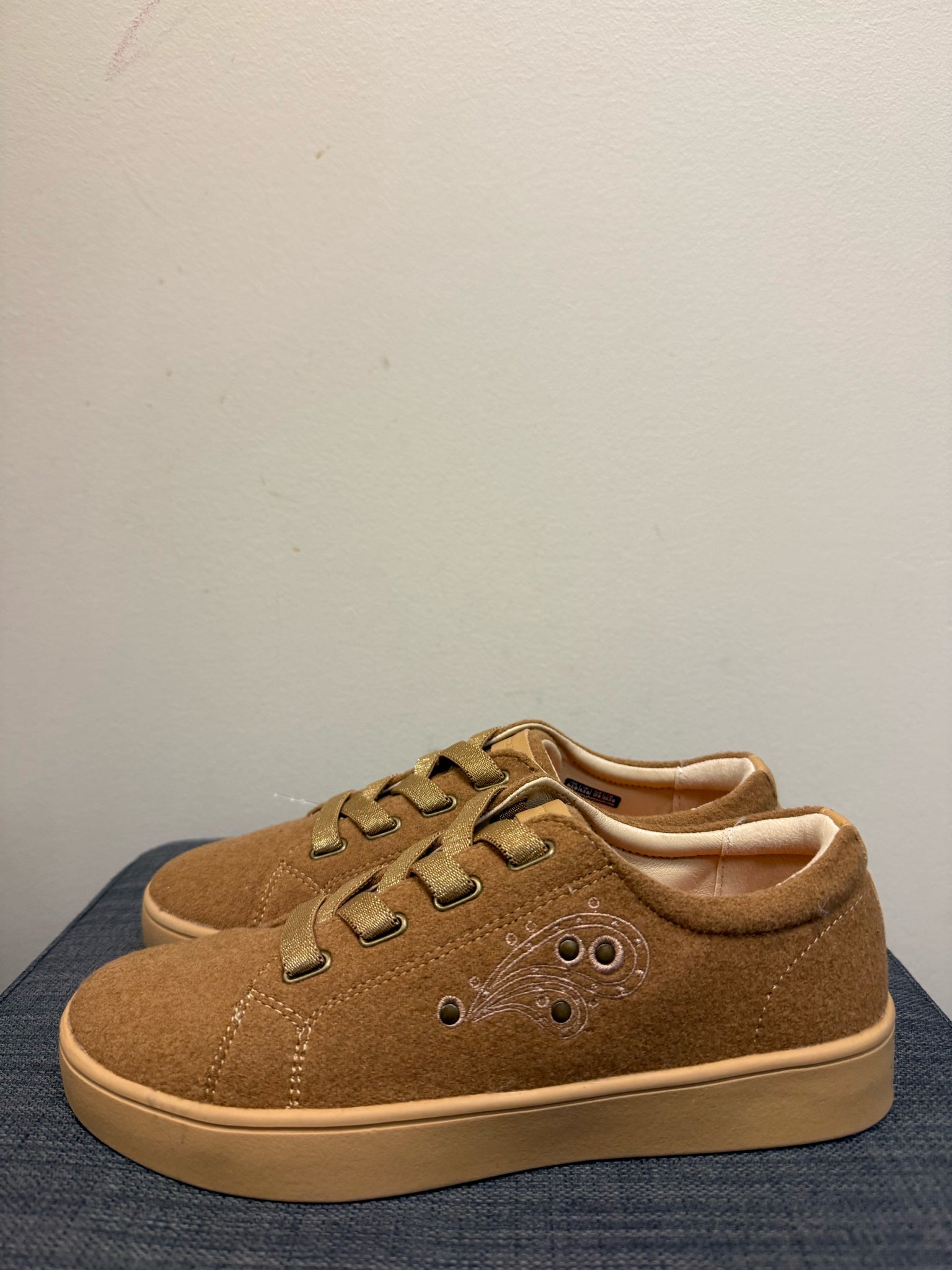 REVITALIGN 6.5 Taupe SHOES